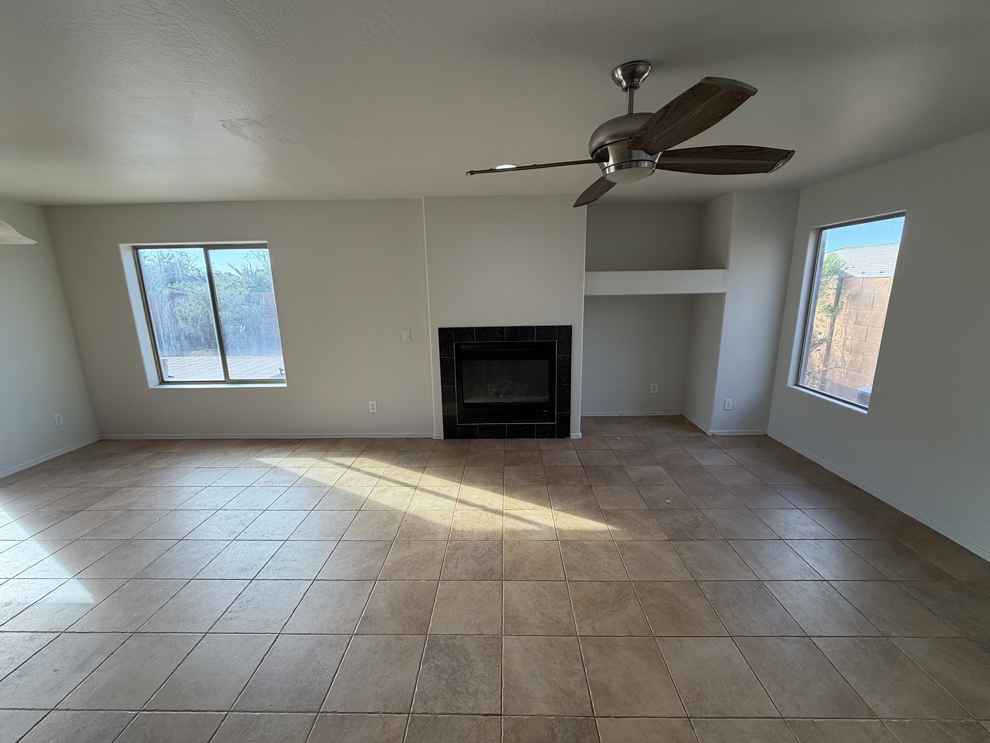 Photo 11 of 51 of 25583 W Pioneer St, Buckeye, AZ