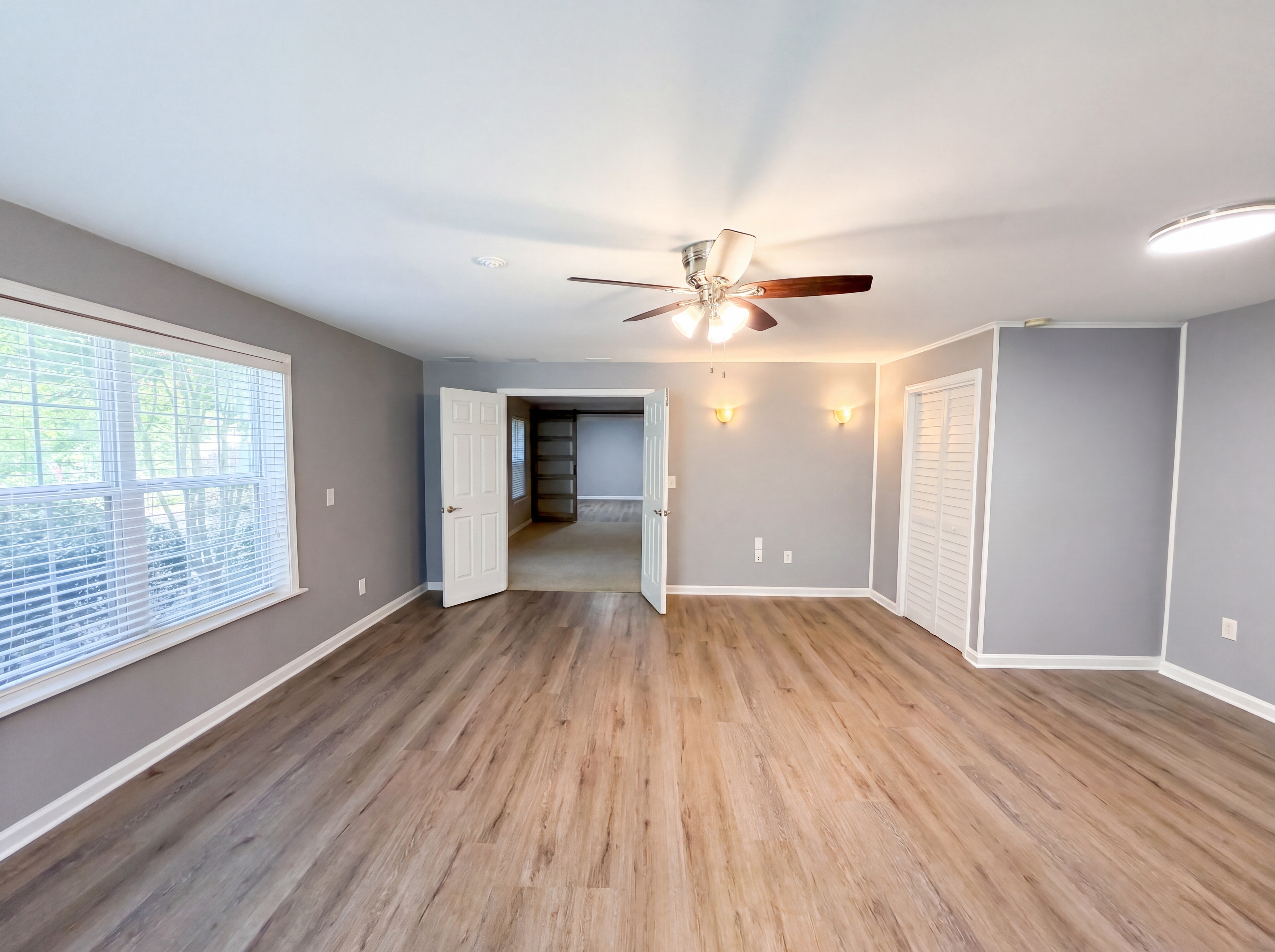 Photo 8 of 39 of 8111 Crestview Dr SE, Covington, GA