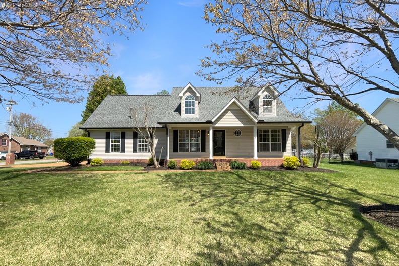 Property photo 1 of 104 Hunterwood Dr