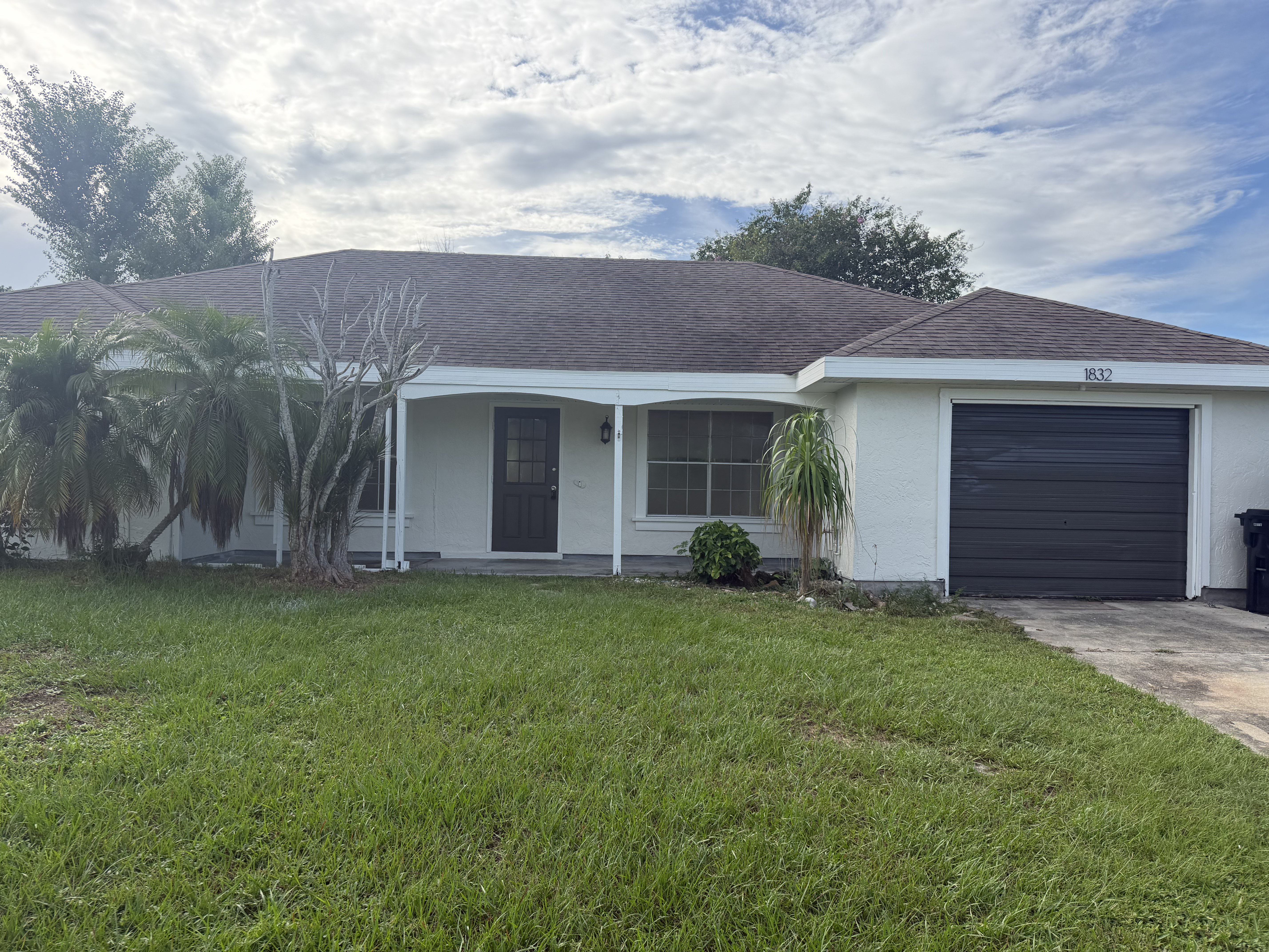 Photo 16 of 21 of 1832 SE Wexford Ct, Port Saint Lucie, FL