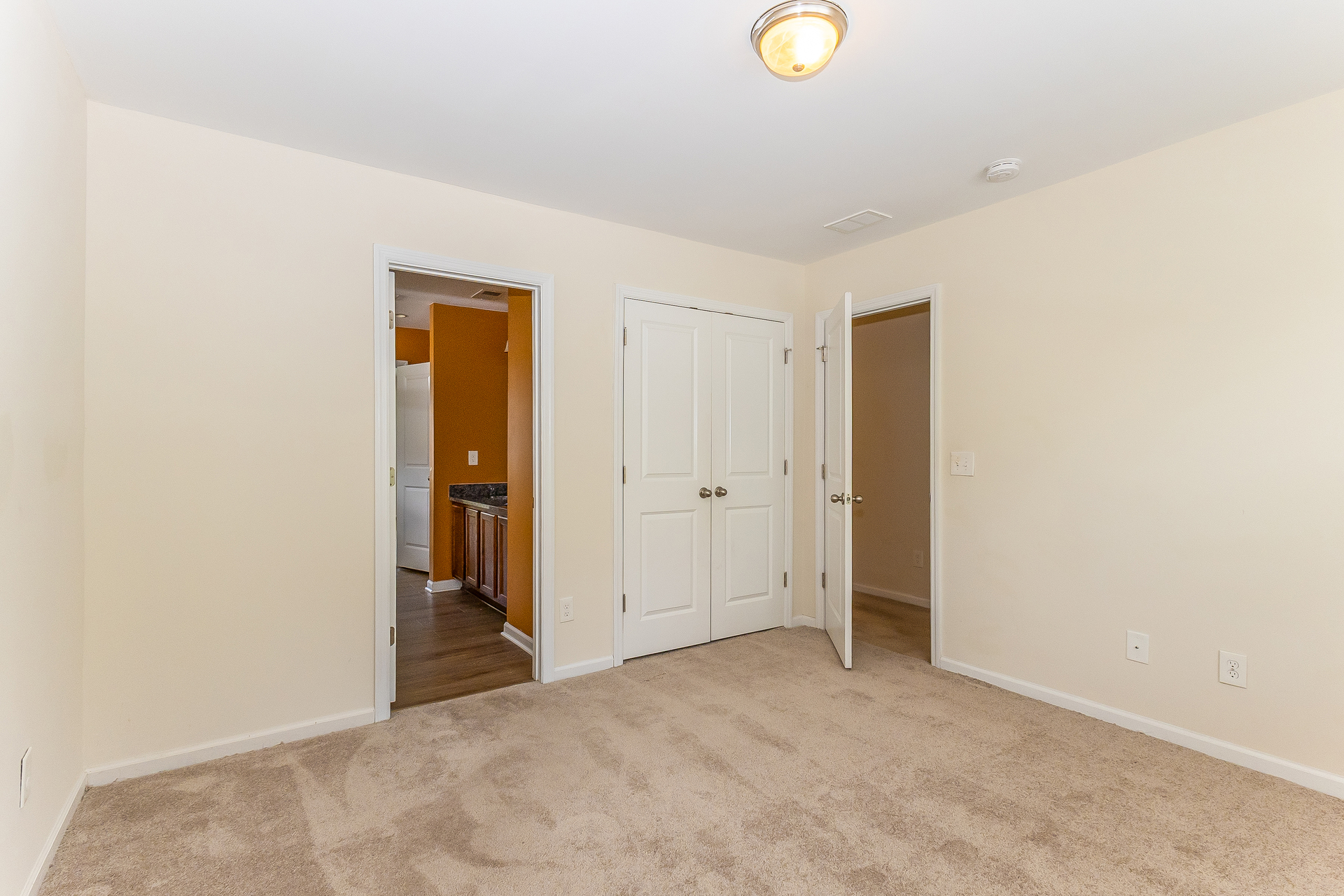 Photo 12 of 23 of 380 Flyway Rd, Goose Creek, SC