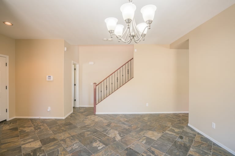 Photo 4 of 31 - 18563 W Fairway Dr, Surprise, AZ 85374
