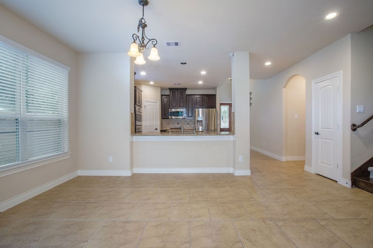 Photo 9 of 17 - 10906 Lombardia Ct, Richmond, TX 77406