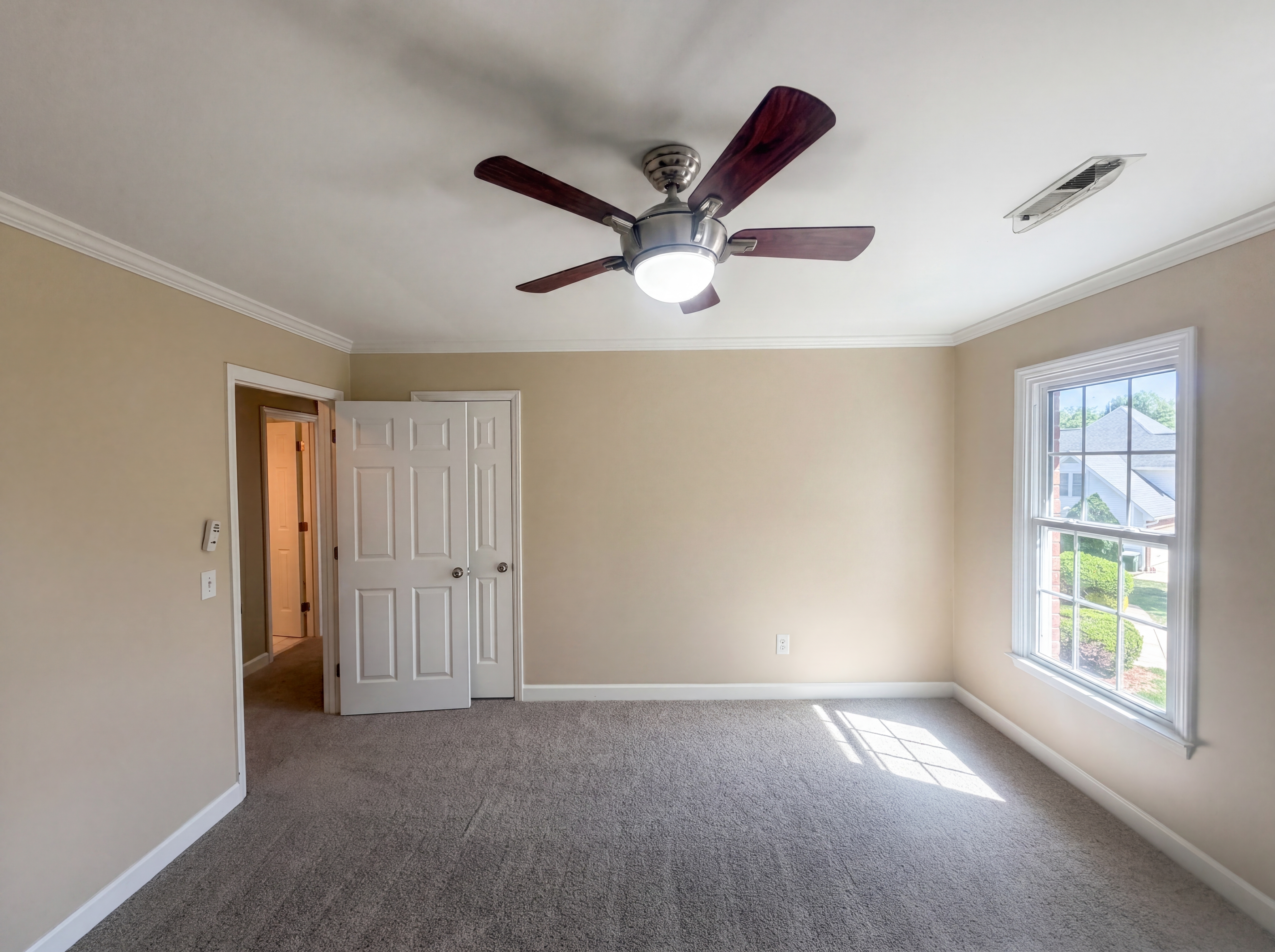 Photo 20 of 38 of 5210 Flintrock Ct, Greensboro, NC