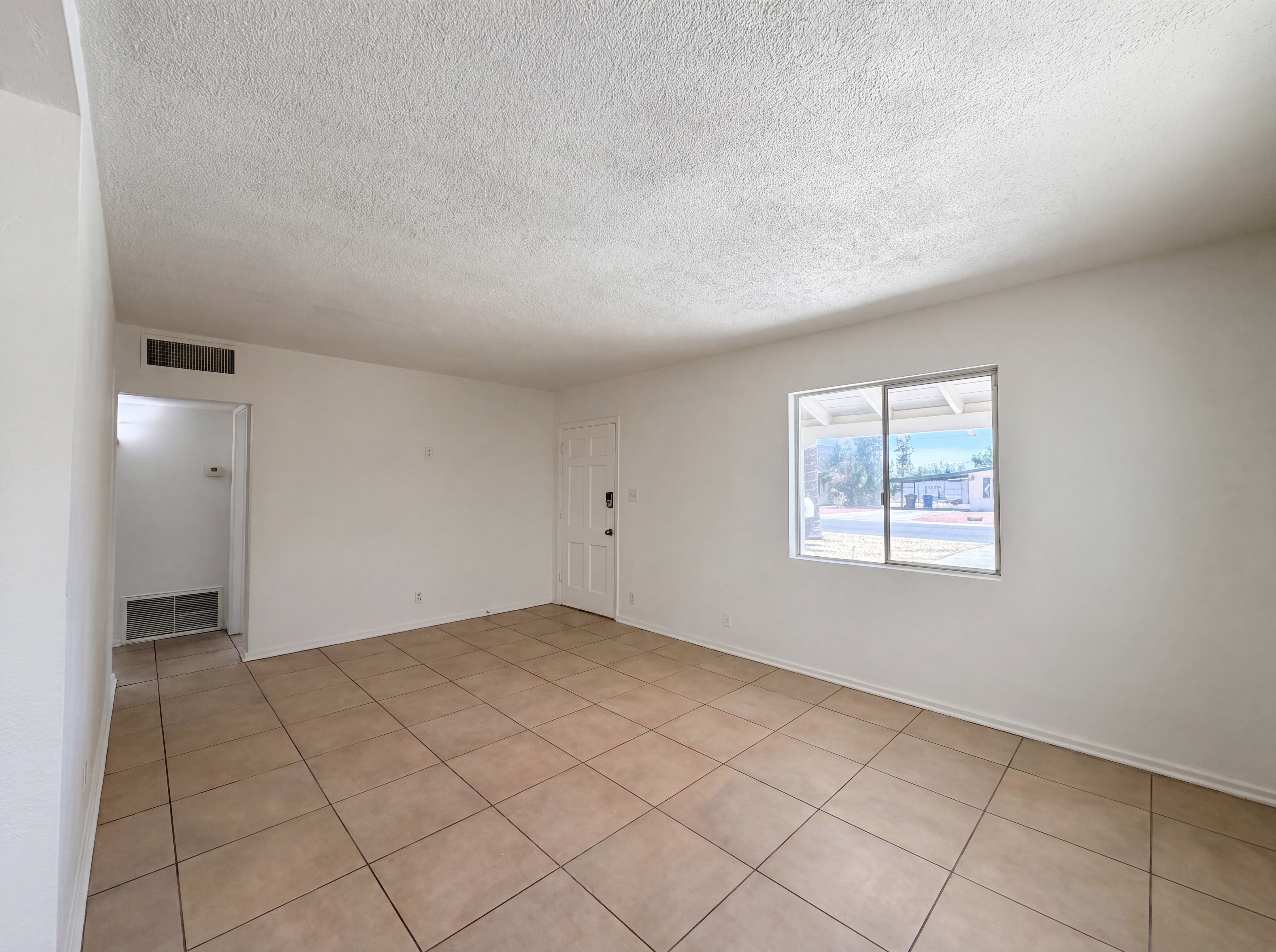Photo 3 of 16 of 2042 W Pasadena Ave, Phoenix, AZ
