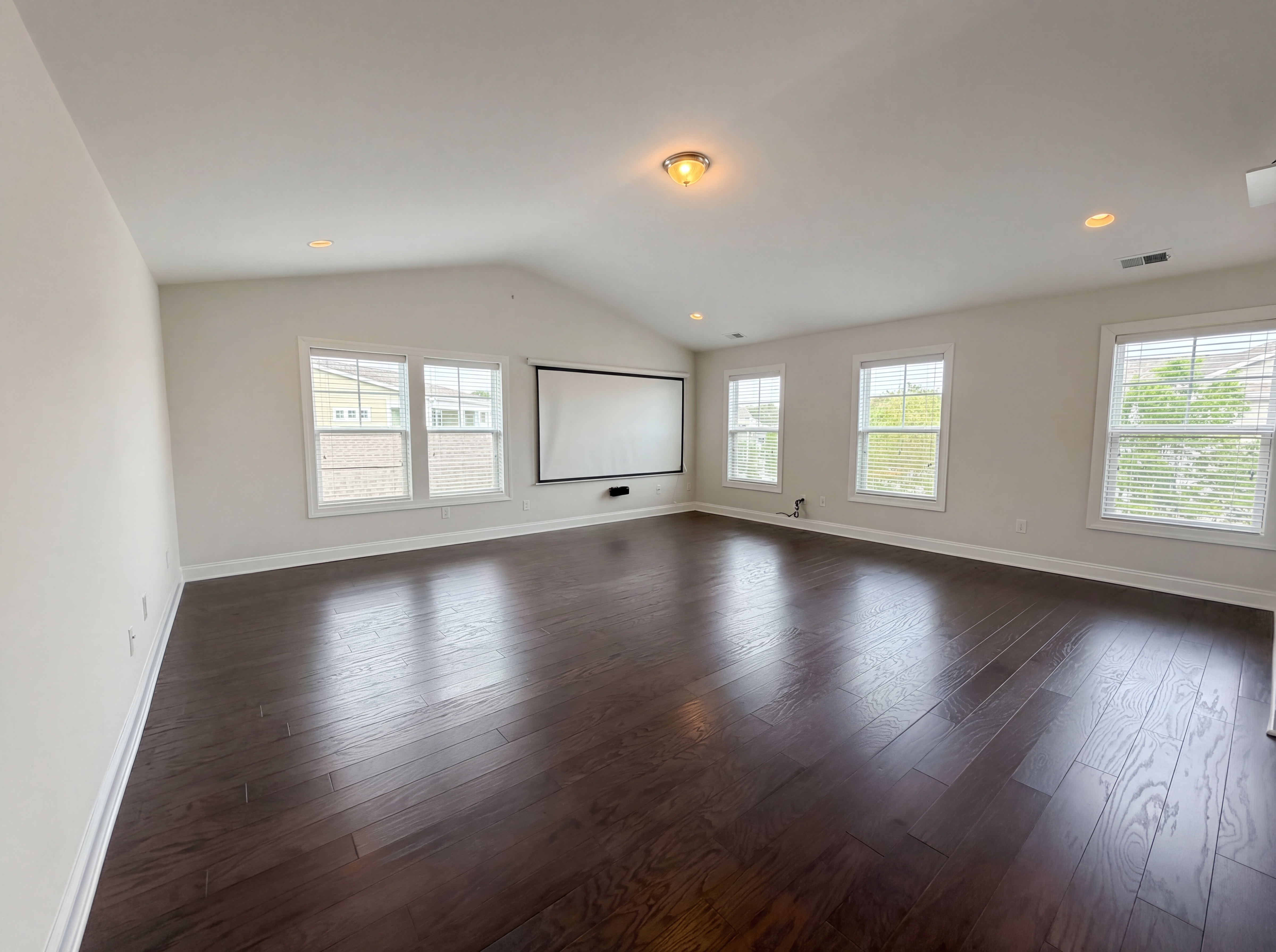 Photo 20 of 23 of 1557 Fort Palmetto Cir, Mount Pleasant, SC