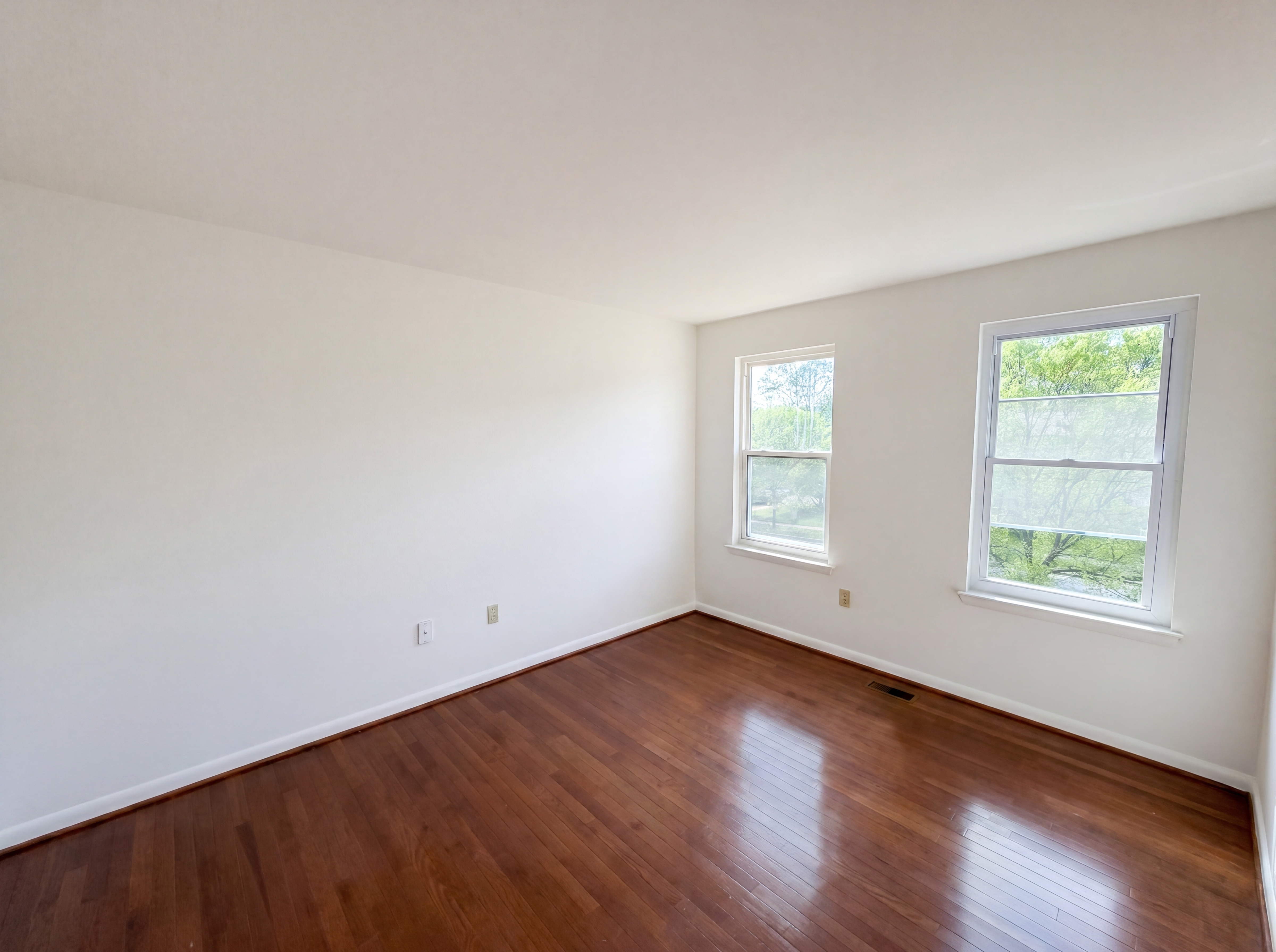 Photo 7 of 19 of 12708 Lampton Ln, Fort Washington, MD