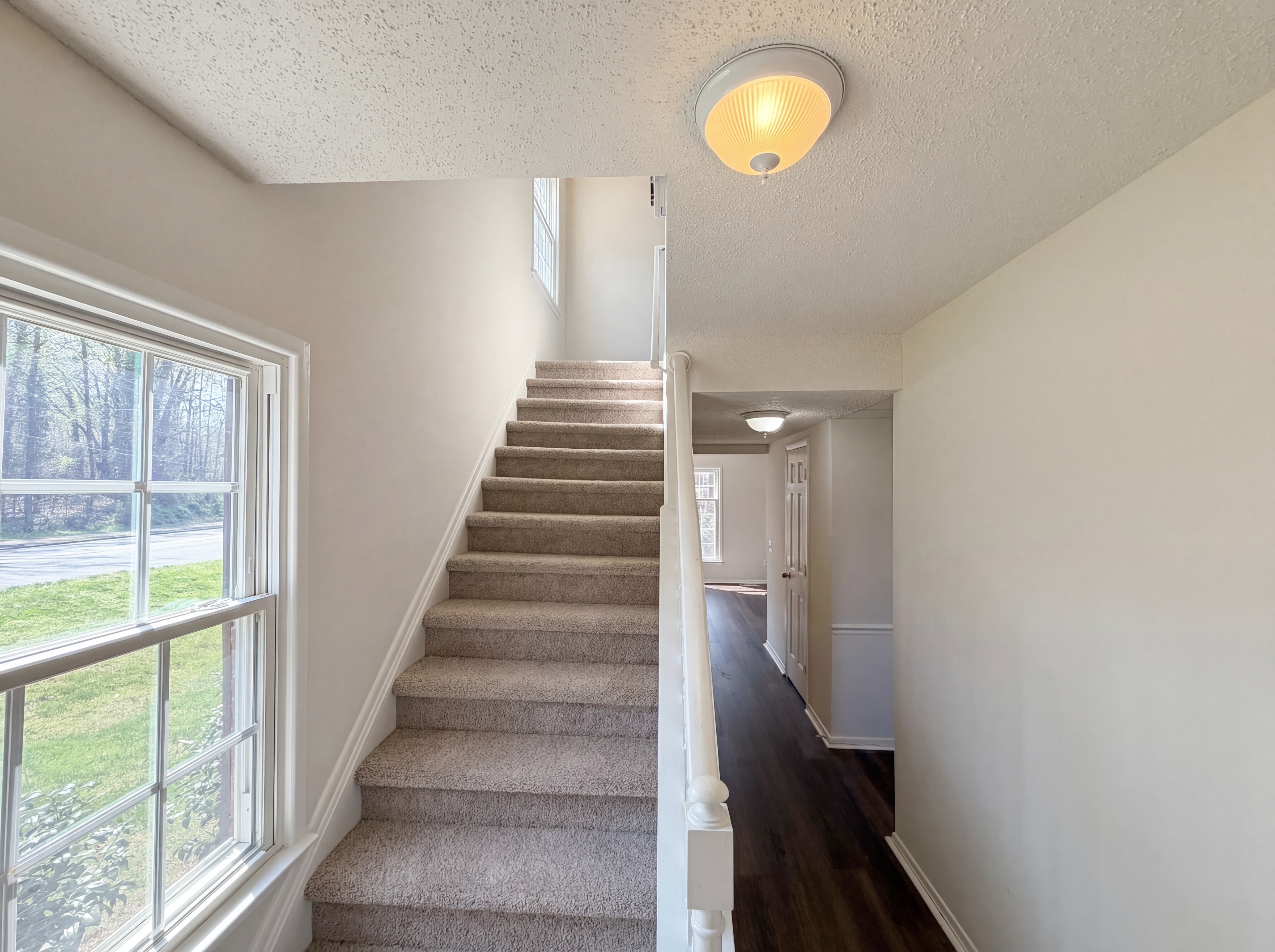 Photo 9 of 23 of 4050 Huntingreen Ln, Winston Salem, NC