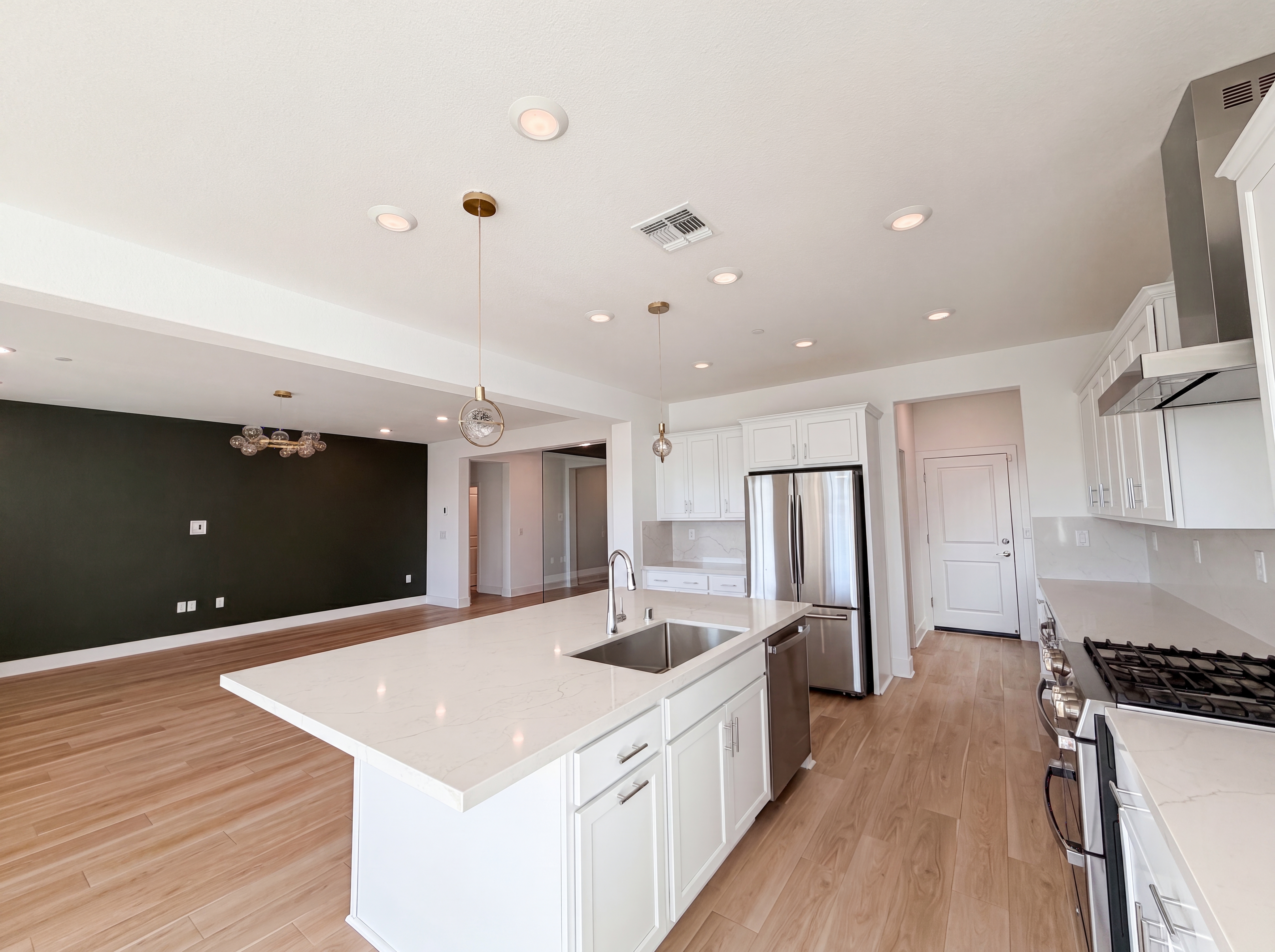 Photo 28 of 50 of 2743 Irish Meadow Way, Lathrop, CA
