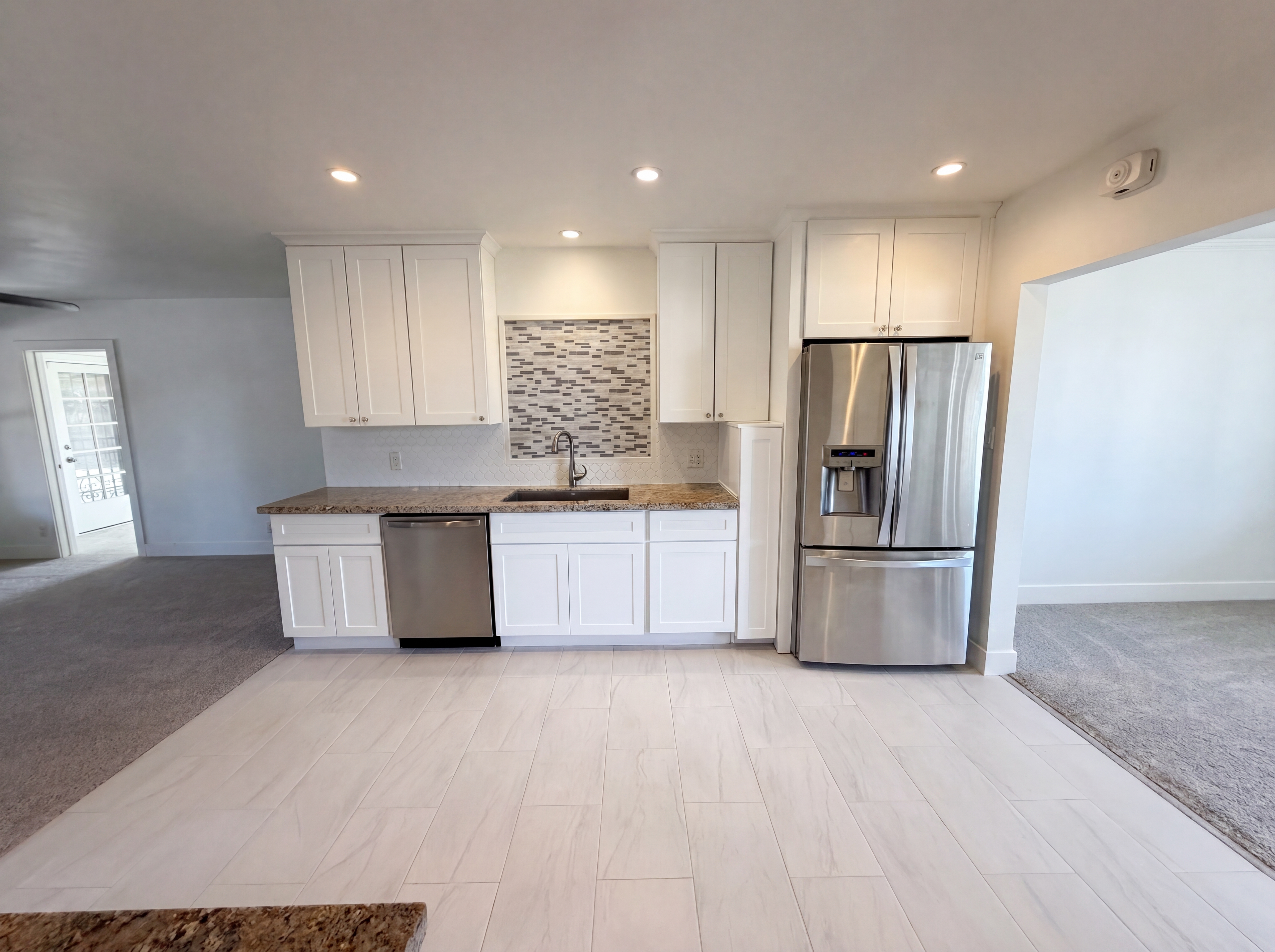 Photo 9 of 26 of 2402 W Anderson Ave, Phoenix, AZ