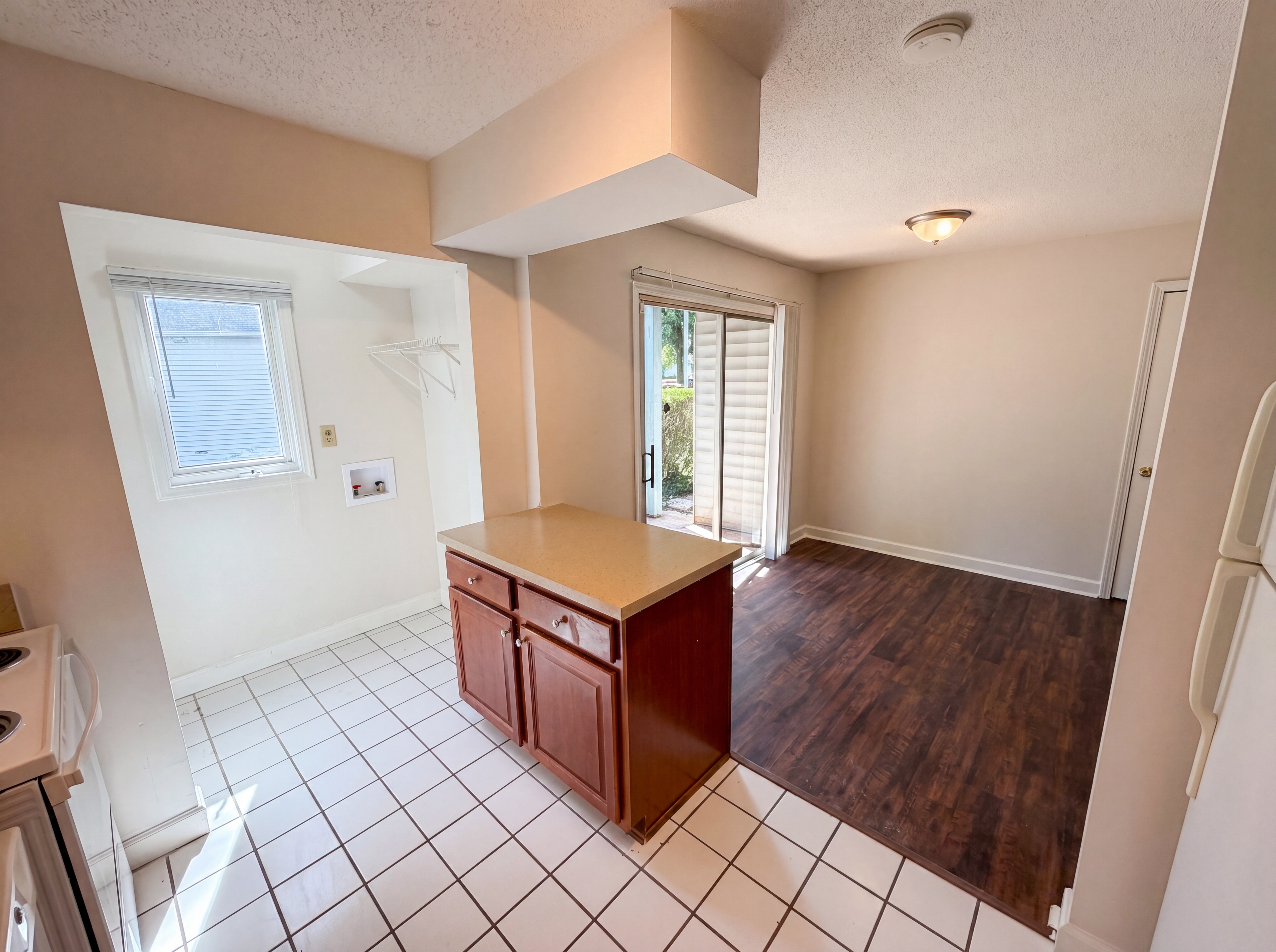 Photo 12 of 20 of 2020 Stoney Point Ln, Charlotte, NC