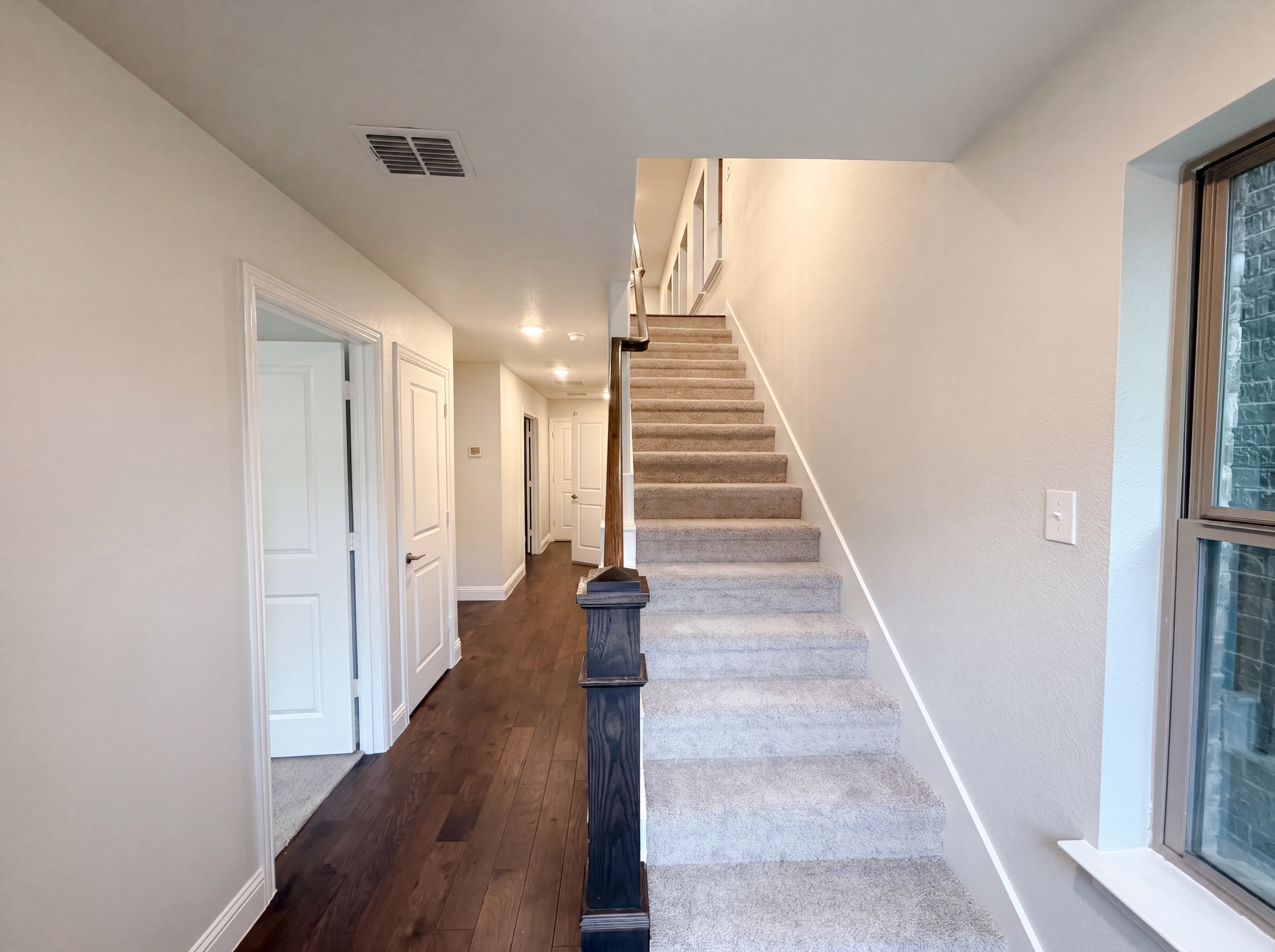 Photo 10 of 31 of 217 Cassandra Ct, Euless, TX