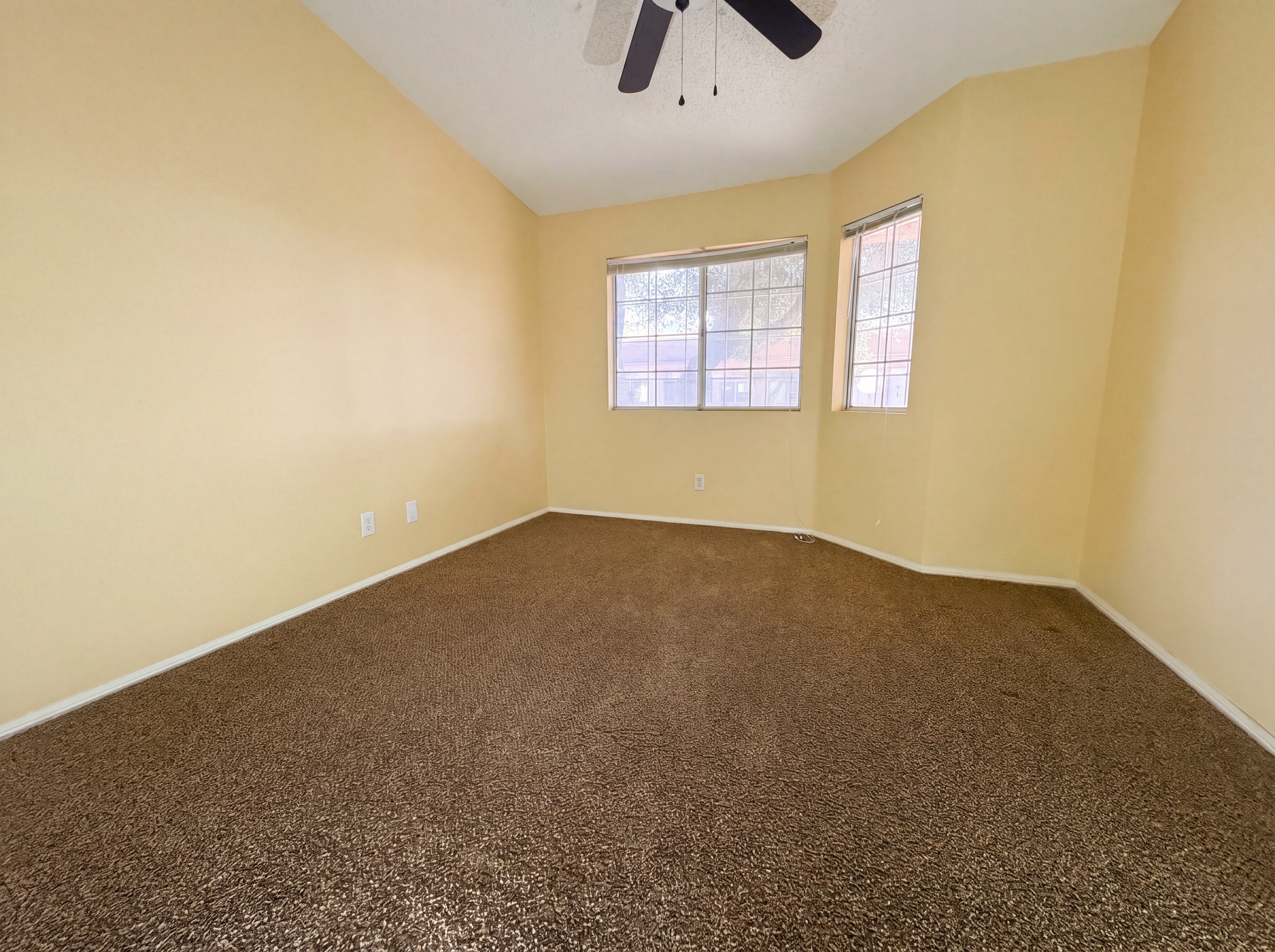 Photo 9 of 20 of 1371 Di Blasi Dr, Las Vegas, NV