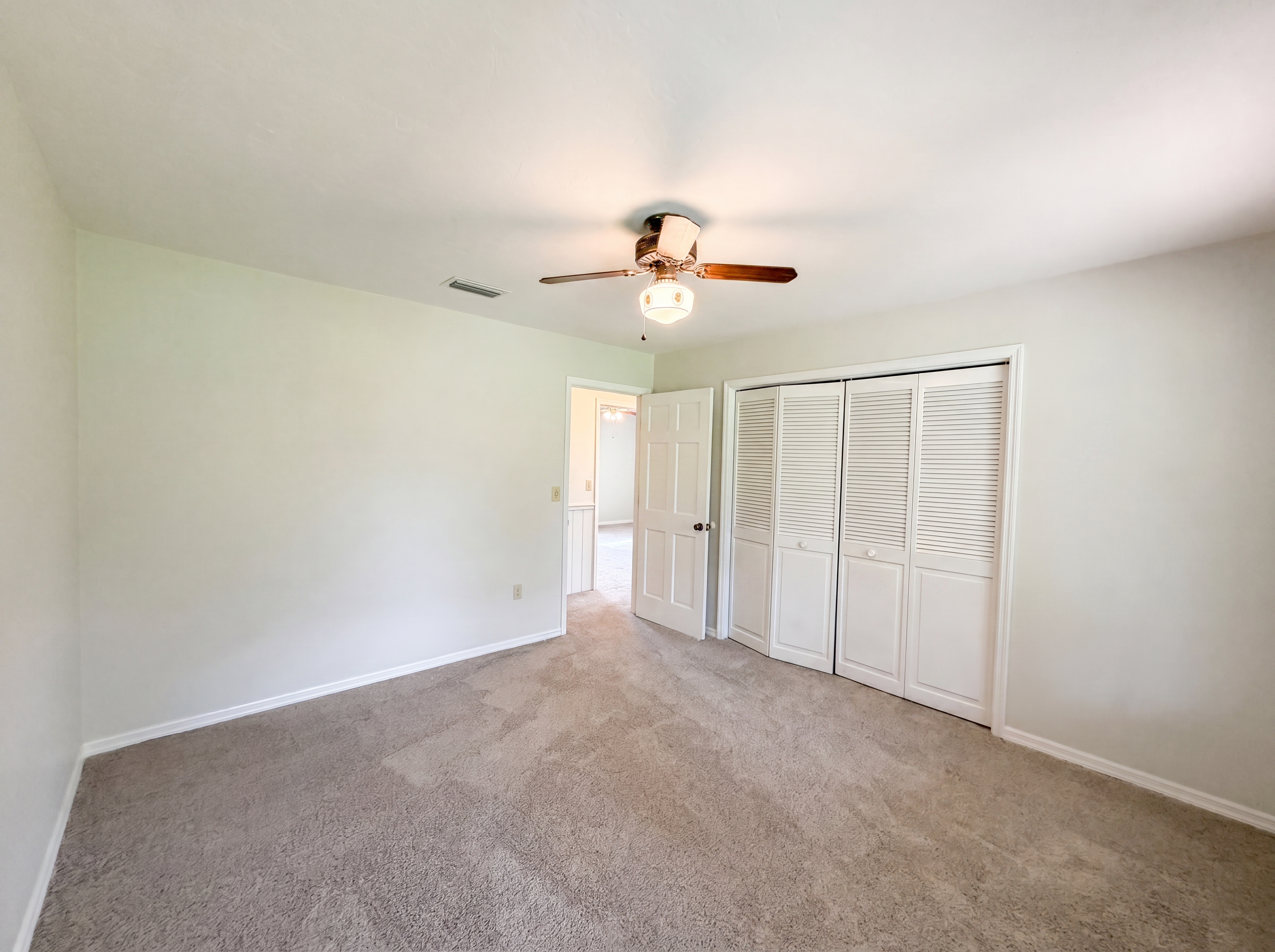 Photo 13 of 23 of 14181 SW 101st Ln, Dunnellon, FL