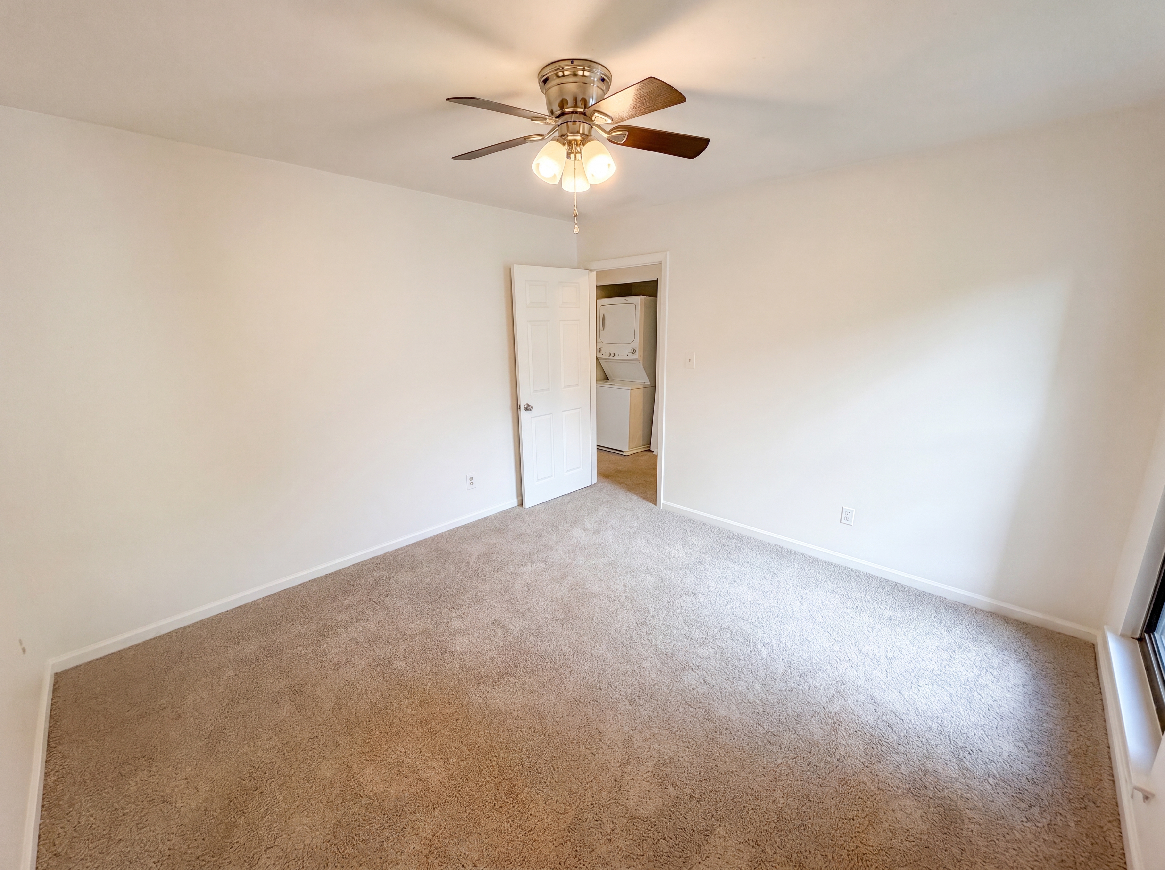 Photo 12 of 20 of 1625 Merry Oaks Rd, Charlotte, NC