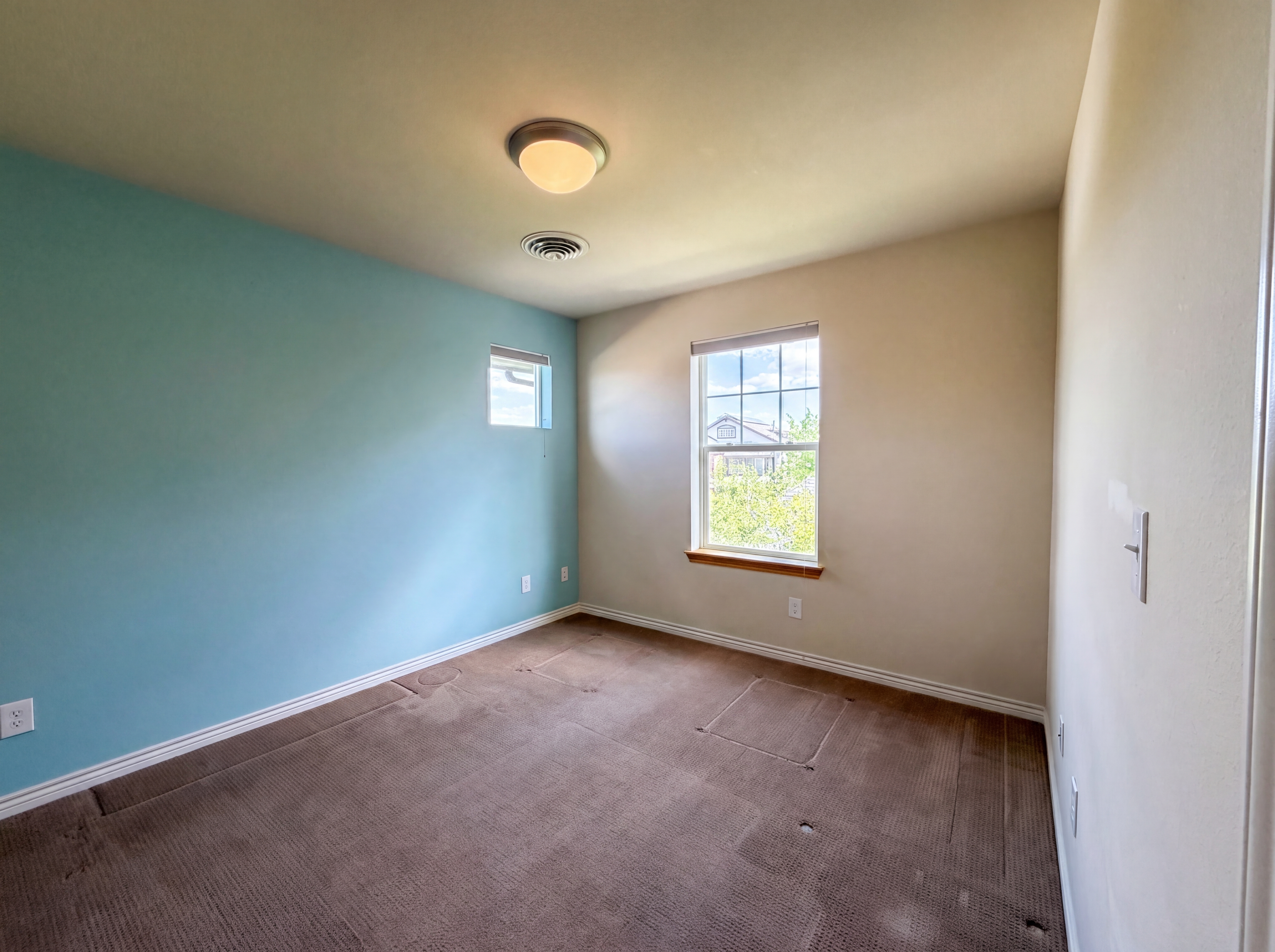 Photo 16 of 38 of 4117 Clifton Ct, Boulder, CO