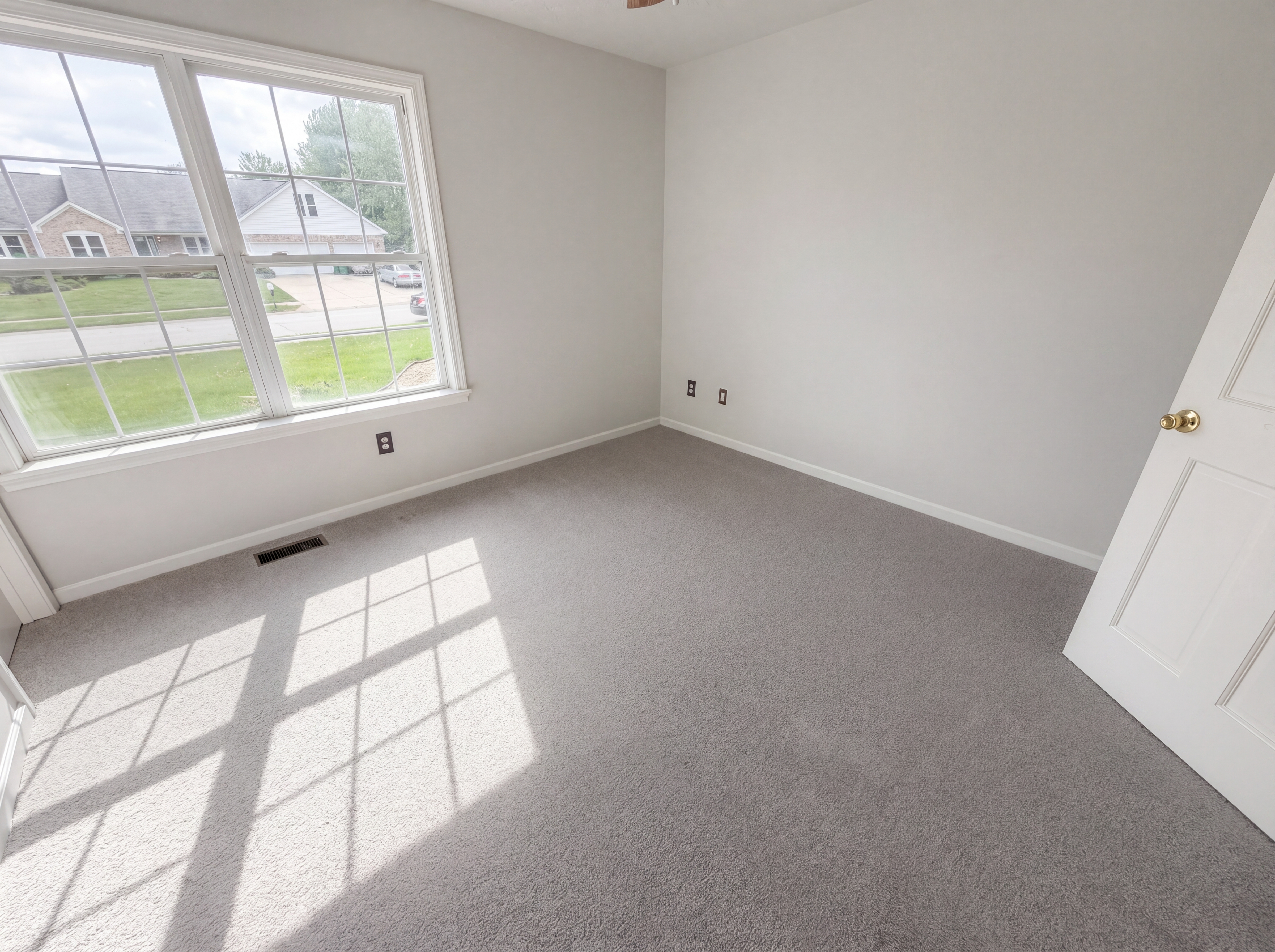 Photo 14 of 26 of 3646 Meadowlark Ln, Brownsburg, IN