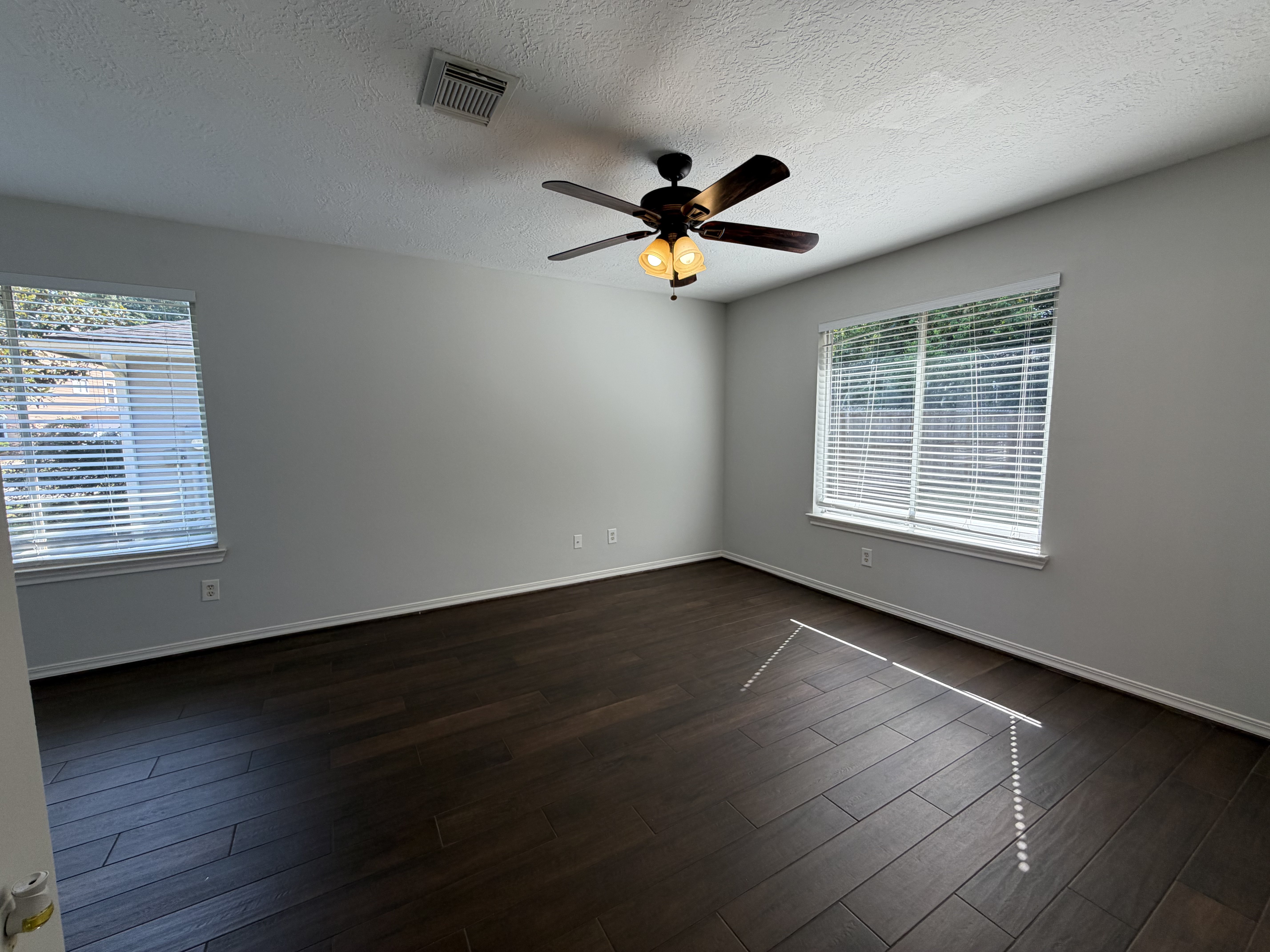 Photo 11 of 19 of 21886 Pinewilde Ct, Porter, TX