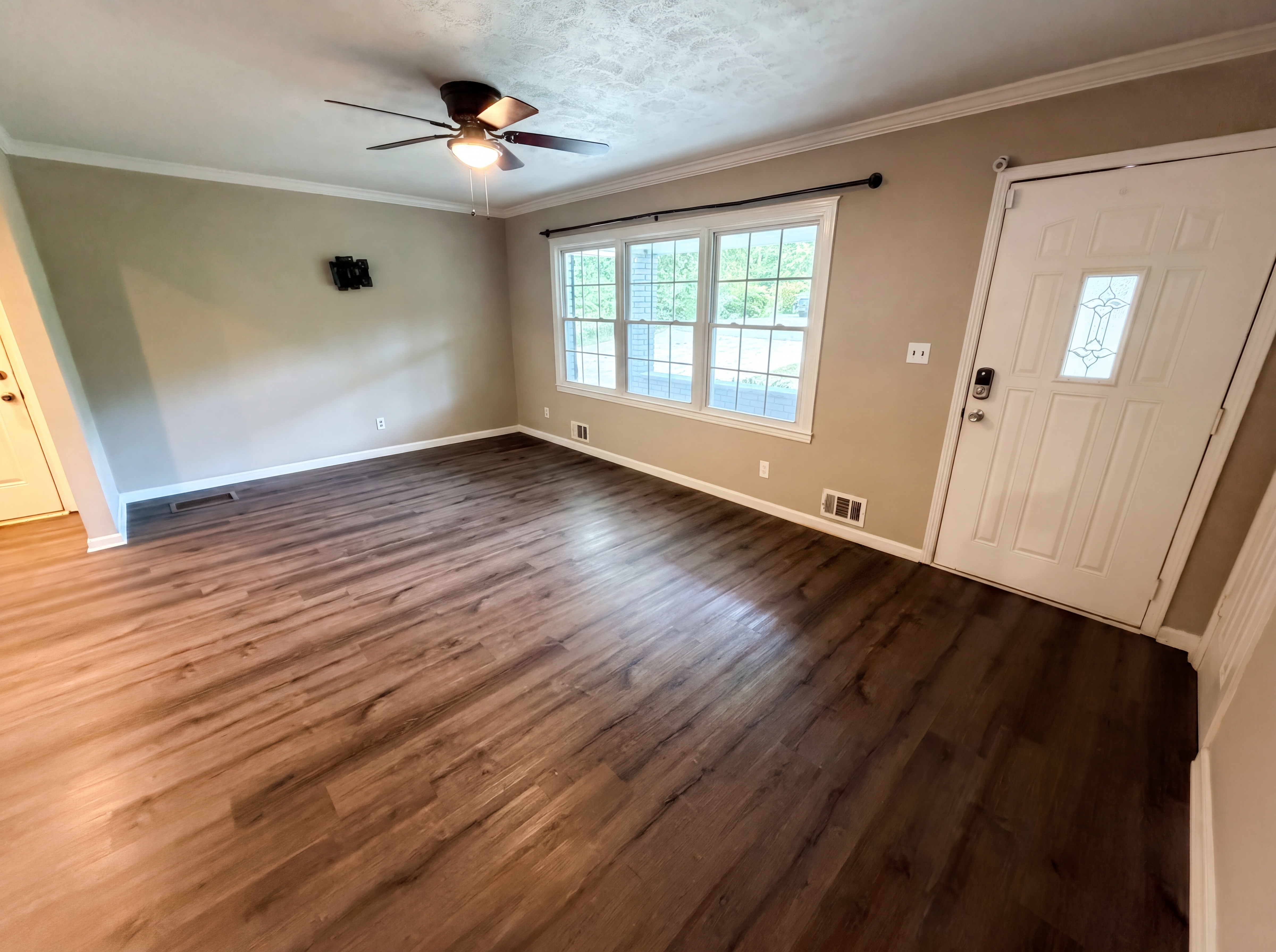 Photo 3 of 30 of 190 Stroud Dr SE, Mableton, GA