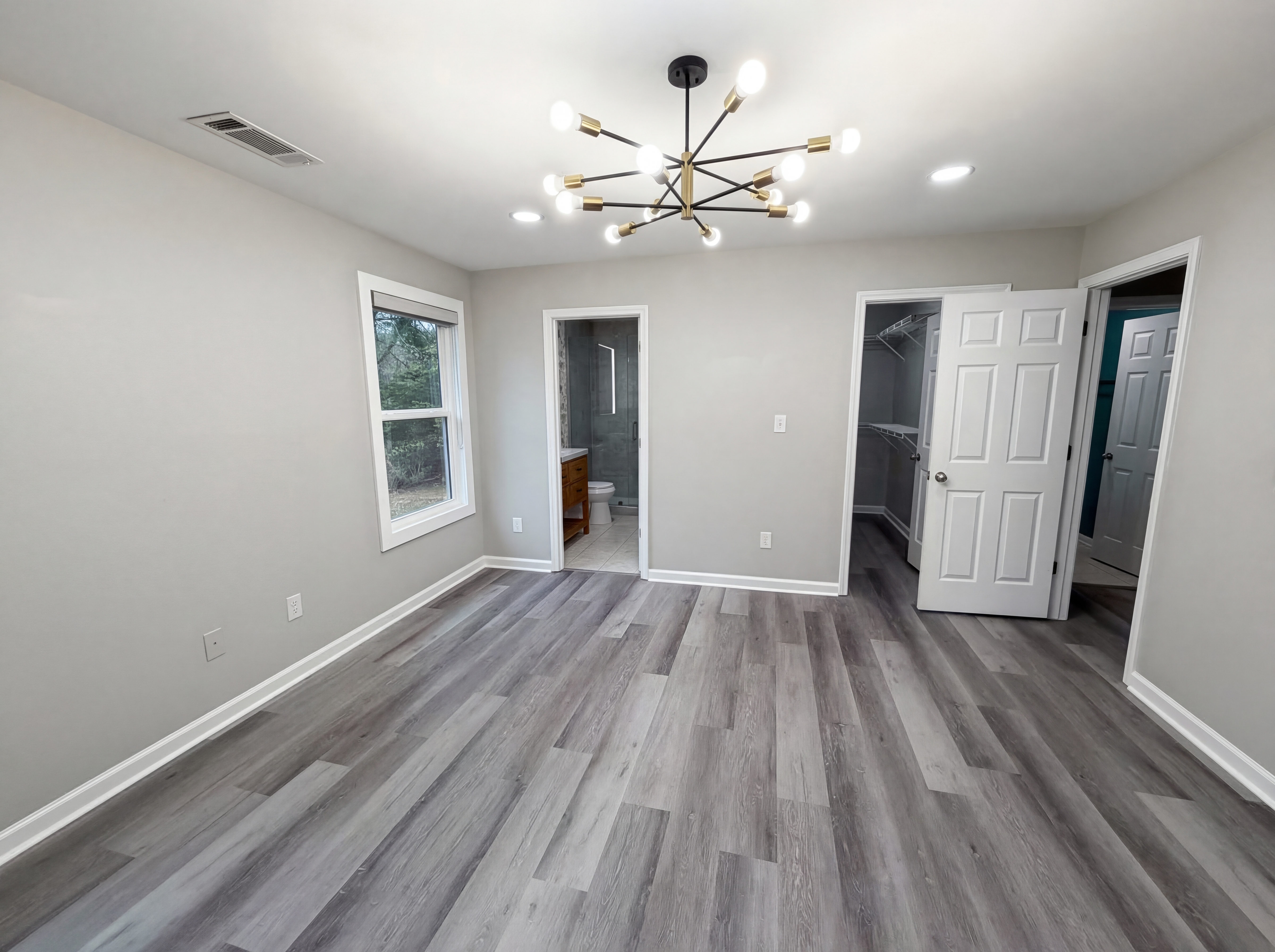 Photo 9 of 19 of 4241 Grady Smith Rd, Loganville, GA