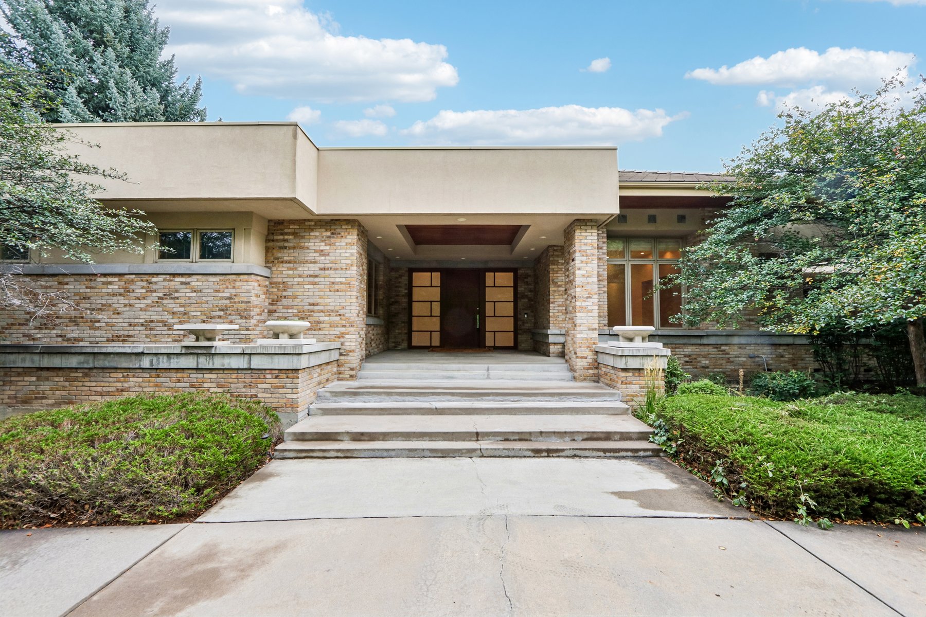 Photo 1 of 4986 S Fillmore Ct