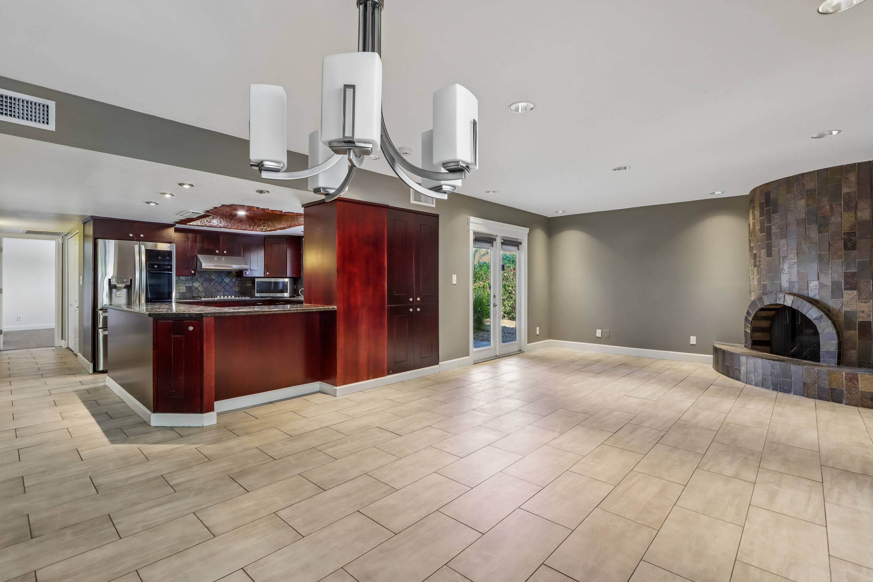 Photo 13 of 26 of 2244 E Nicolet Ave, Phoenix, AZ