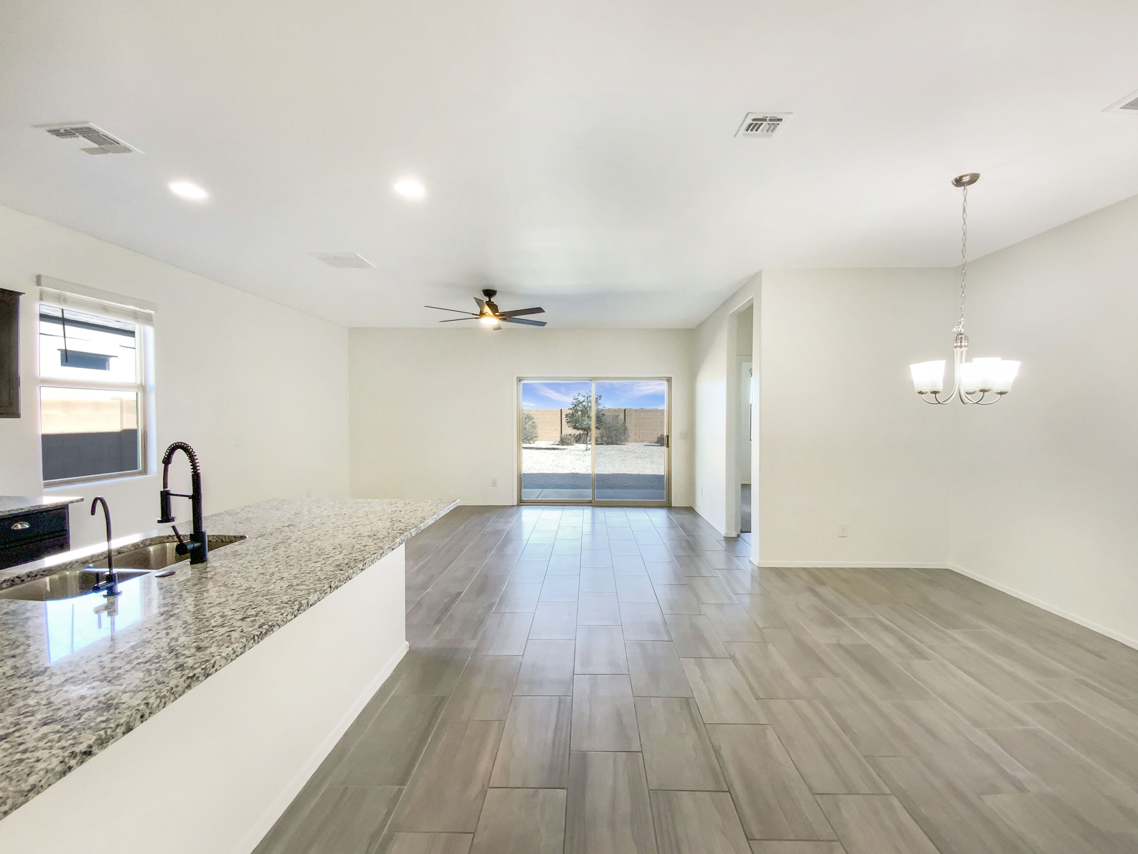 Photo 9 of 20 of 1752 N Hubbard St, Casa Grande, AZ