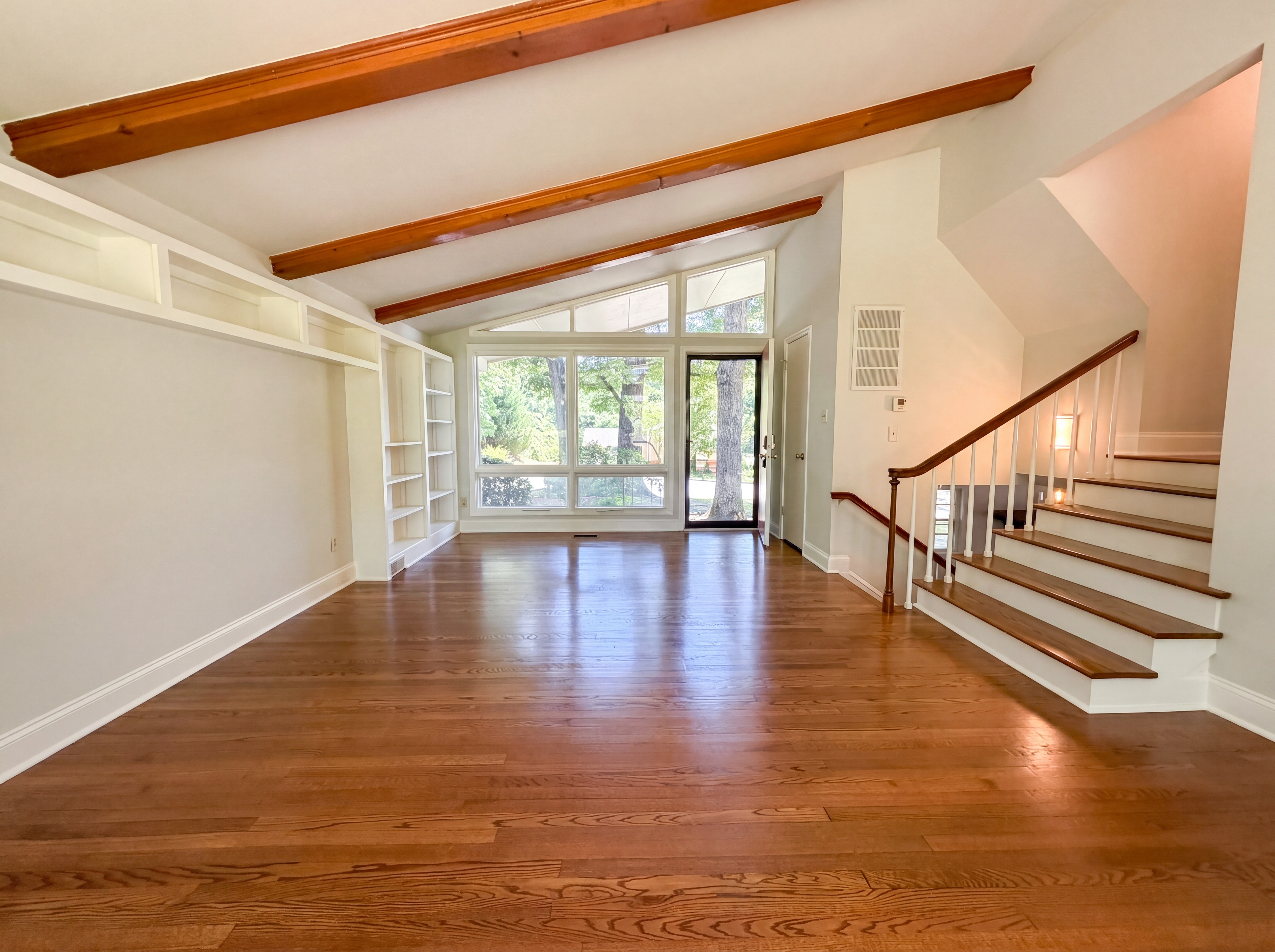 Photo 8 of 19 of 1438 Buckingham Ave, Gastonia, NC