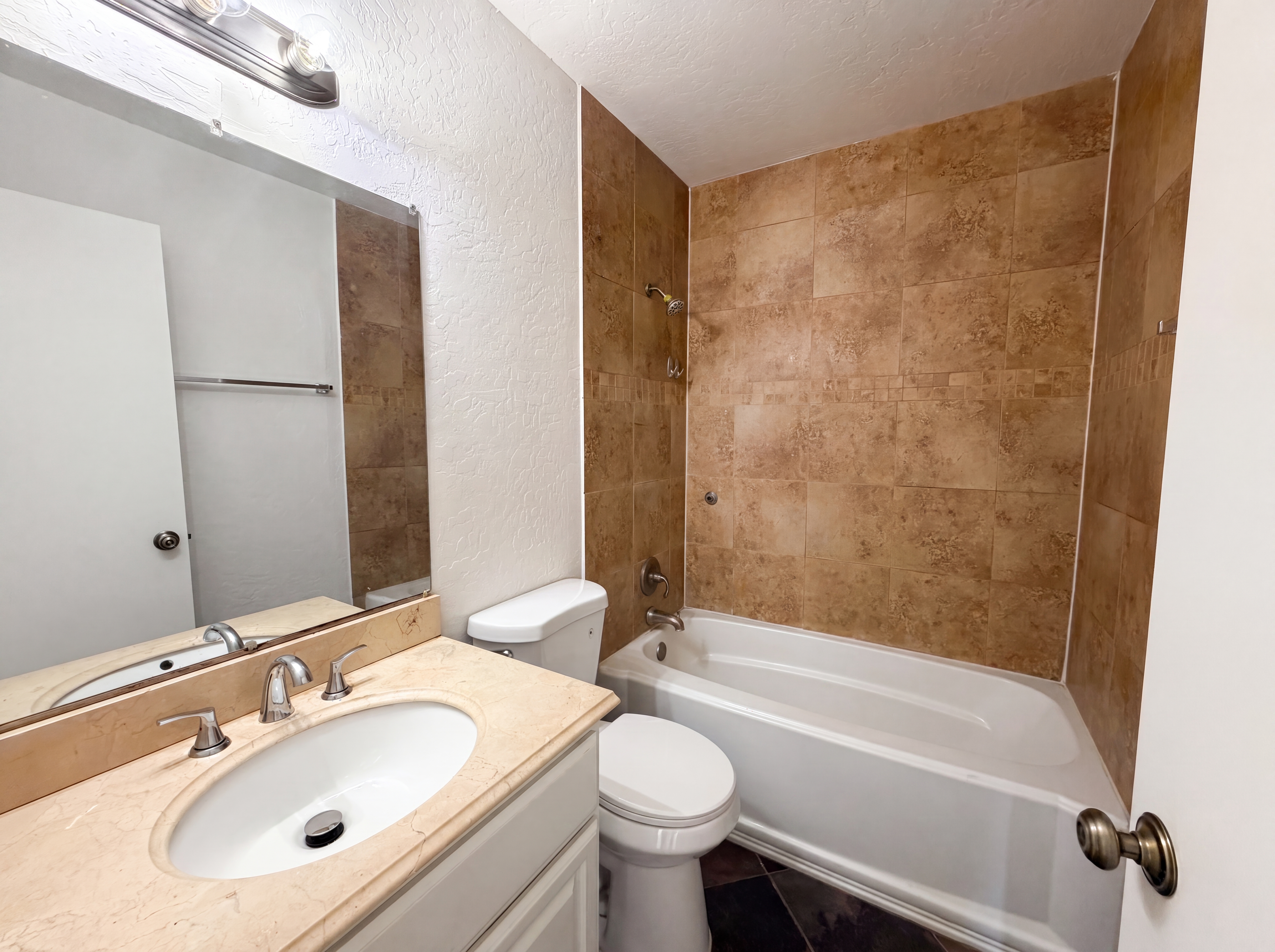 Photo 14 of 20 of 2702 W Carter Dr, Tempe, AZ