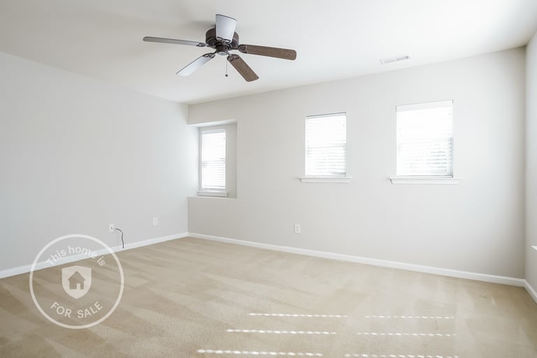 Photo 22 of 25 - 3100 Cynthiana Ct, Raleigh, NC 27610