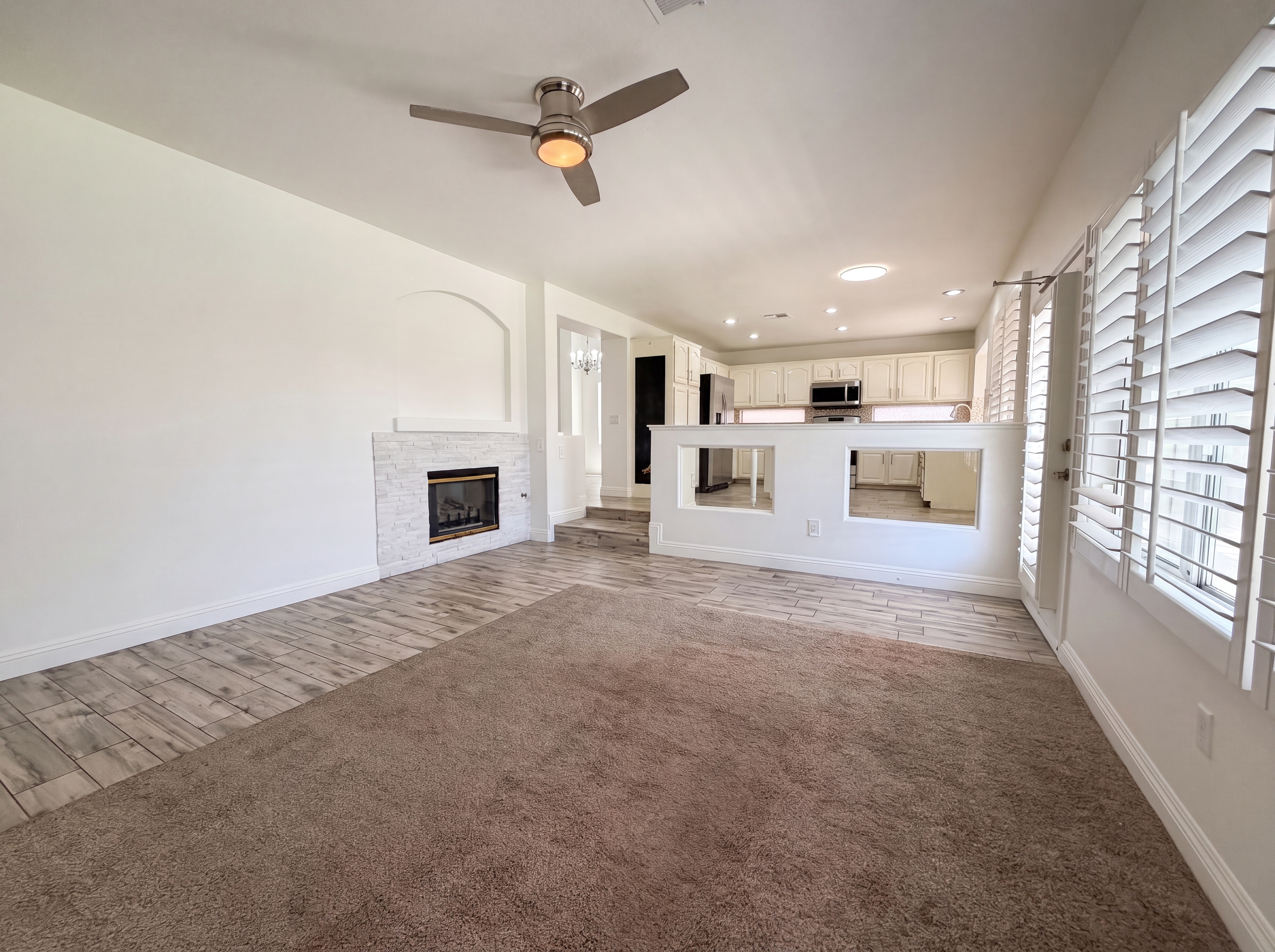 Photo 13 of 27 of 6335 Pavestone Ln, Las Vegas, NV
