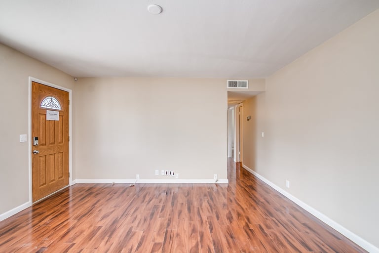 Photo 13 of 37 - 7426 W Carol Ave, Peoria, AZ 85345