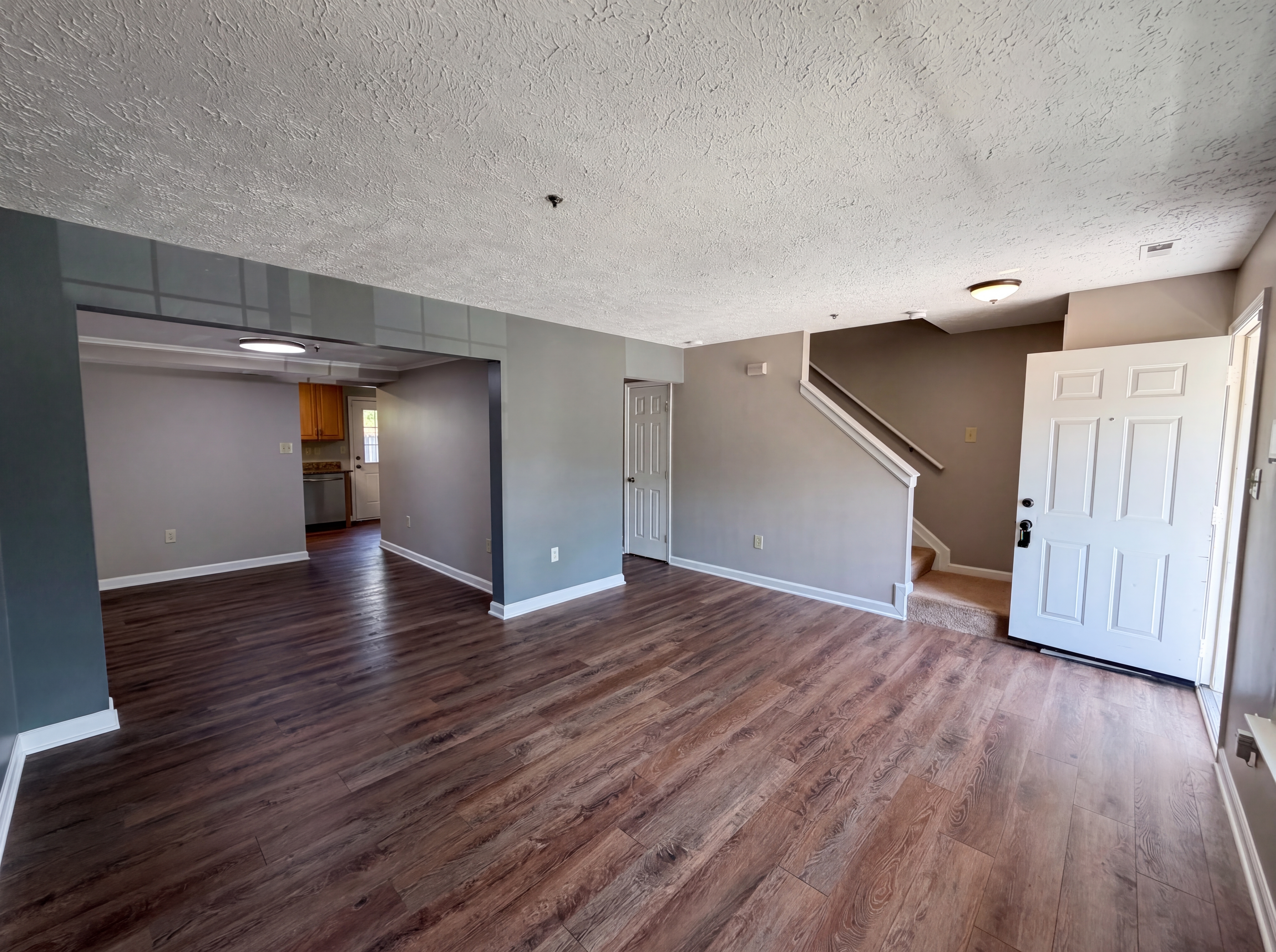 Photo 3 of 41 of 5812 Springfish Pl, Waldorf, MD