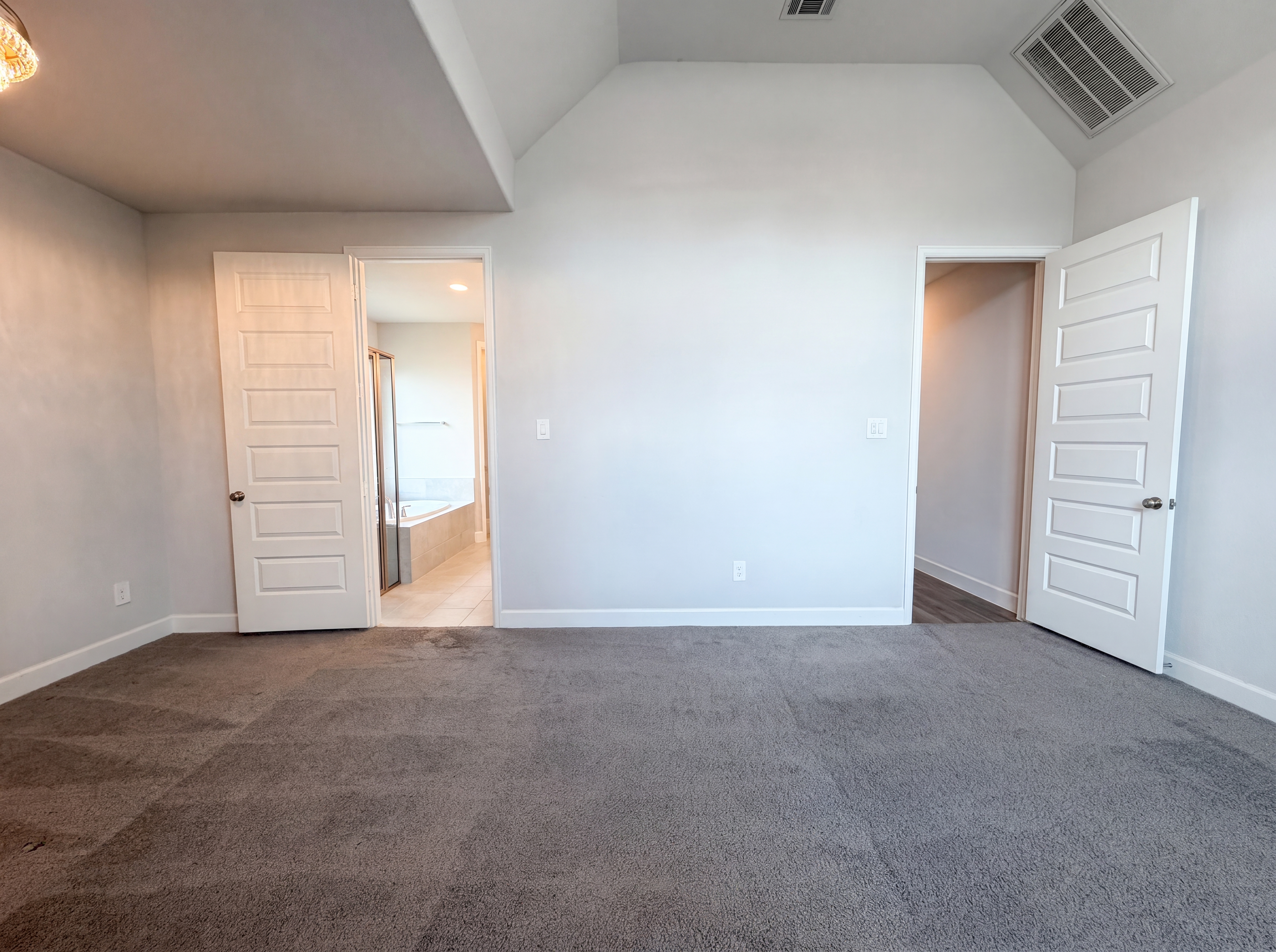 Photo 4 of 29 of 15418 Legacy Park Way, Pinehurst, TX