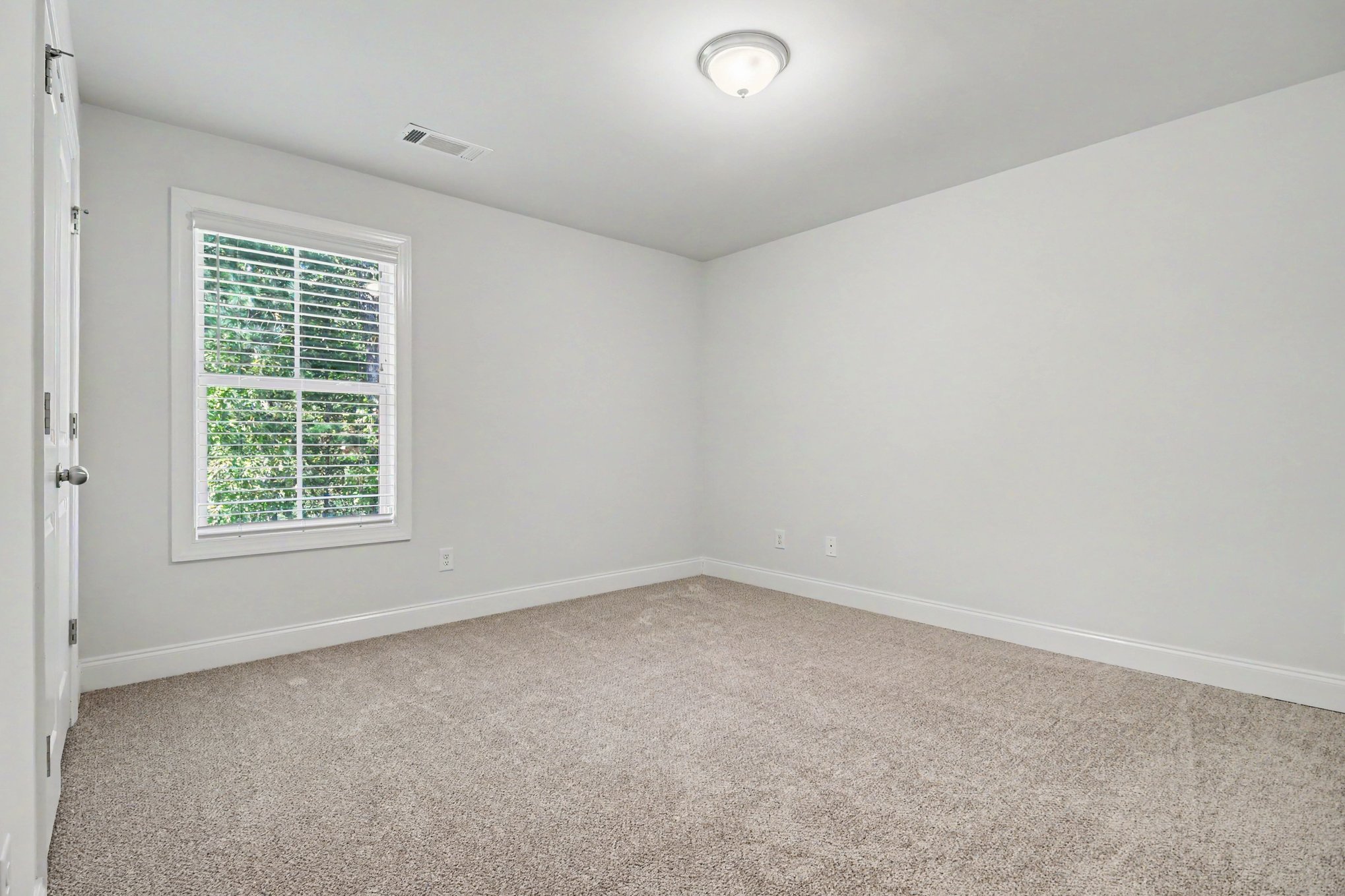 Photo 10 of 19 of 99 Glen Oaks Dr, Dawsonville, GA