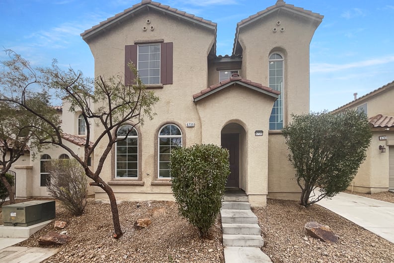 Property photo 1 of 6735 Storybook Glen Ct