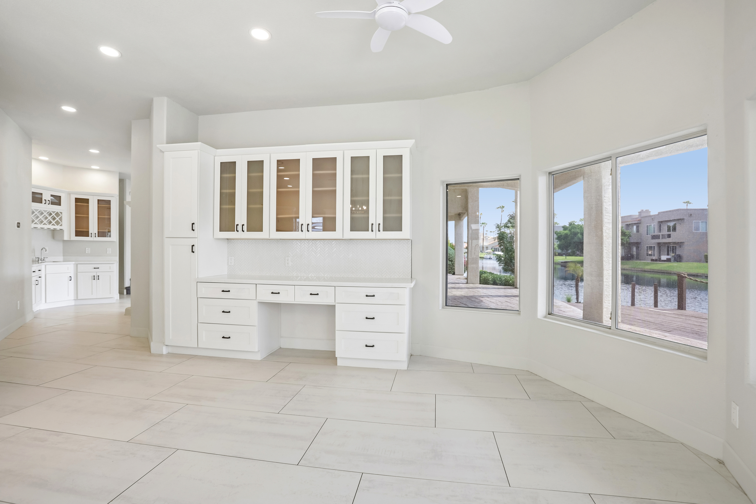 Photo 9 of 46 of 1401 W Sandpiper Dr, Gilbert, AZ