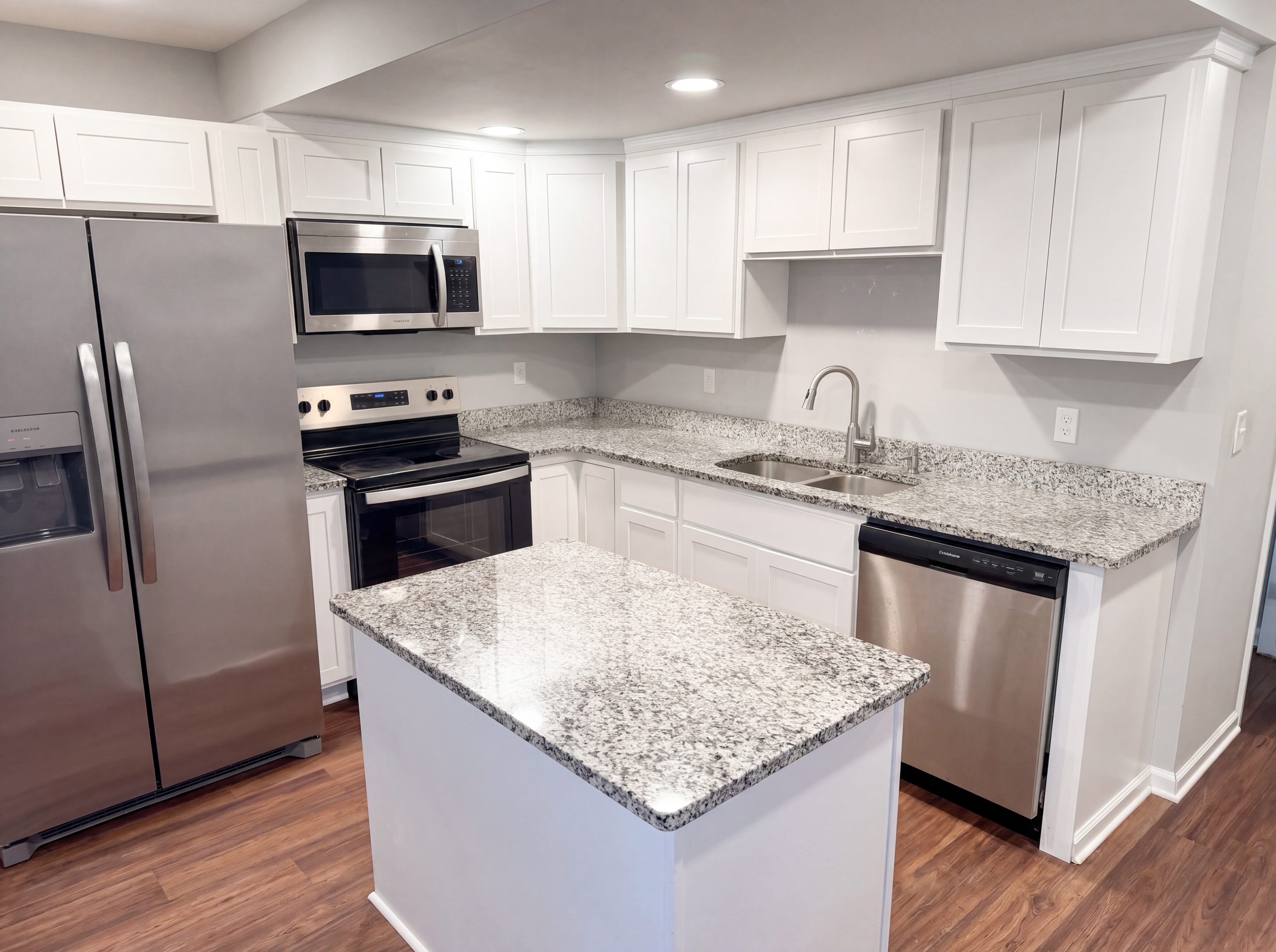 Photo 2 of 24 of 316 W Commerce St, Smyrna, DE