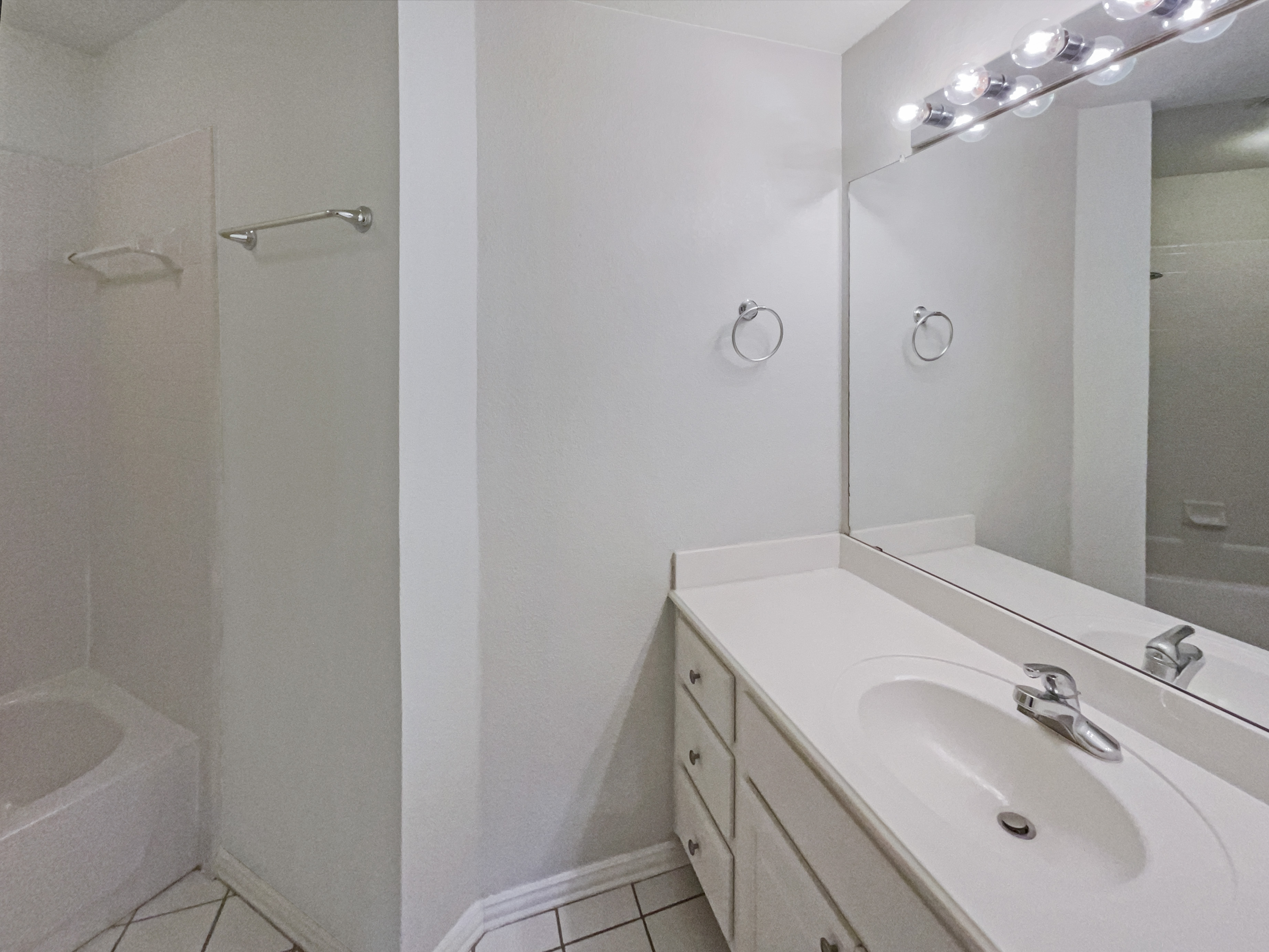 Photo 28 of 41 of 413 Thunderbrook Rd, Garland, TX