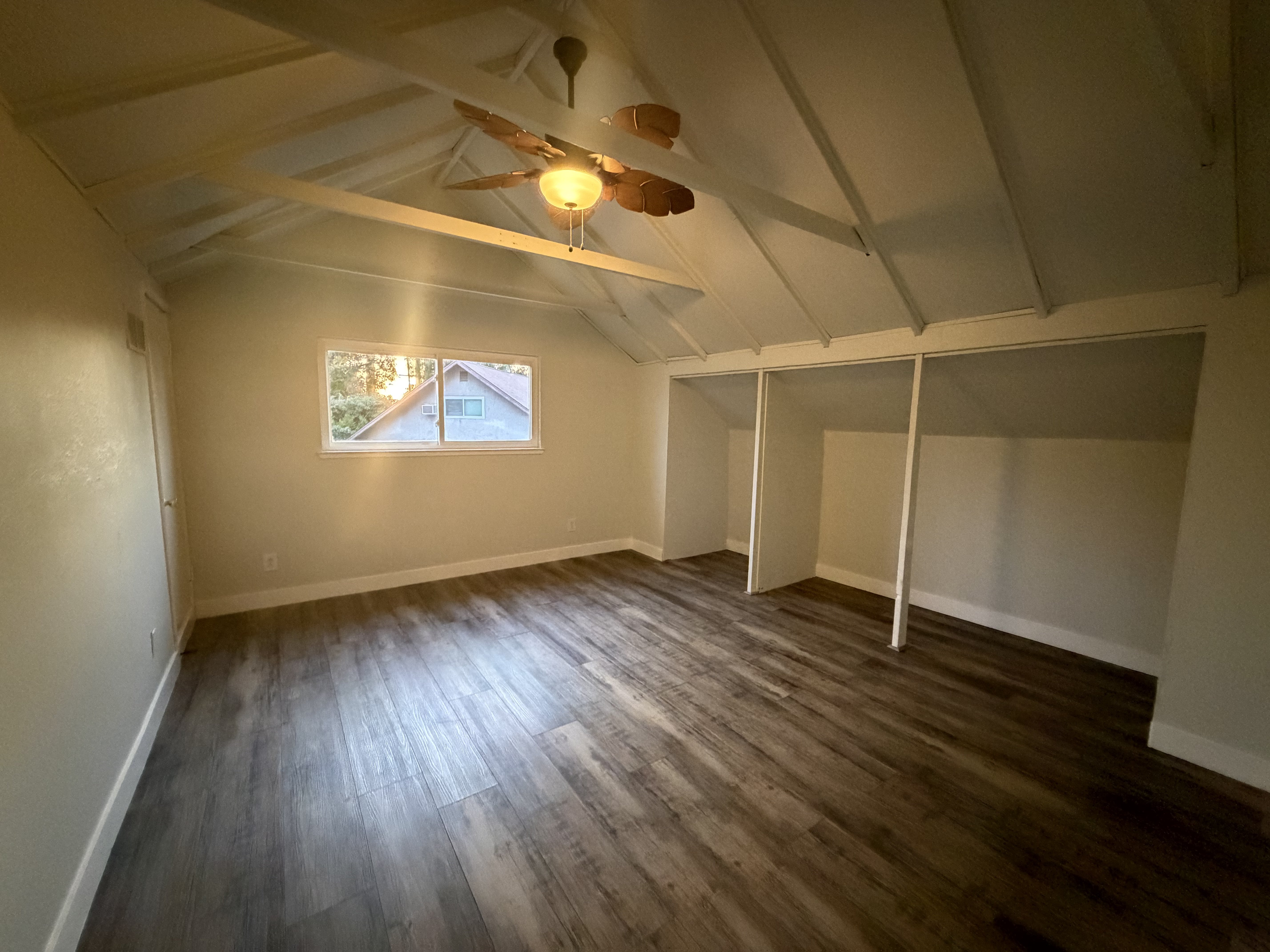 Photo 10 of 31 of 8092 Alma Mesa Way, Citrus Heights, CA
