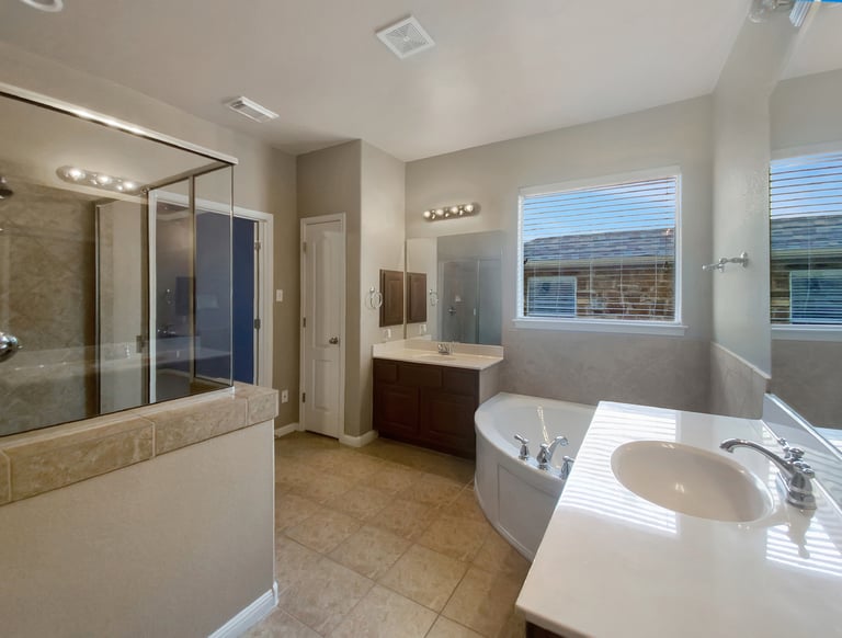 Photo 20 of 35 - 7900 Menler Dr, Austin, TX 78735