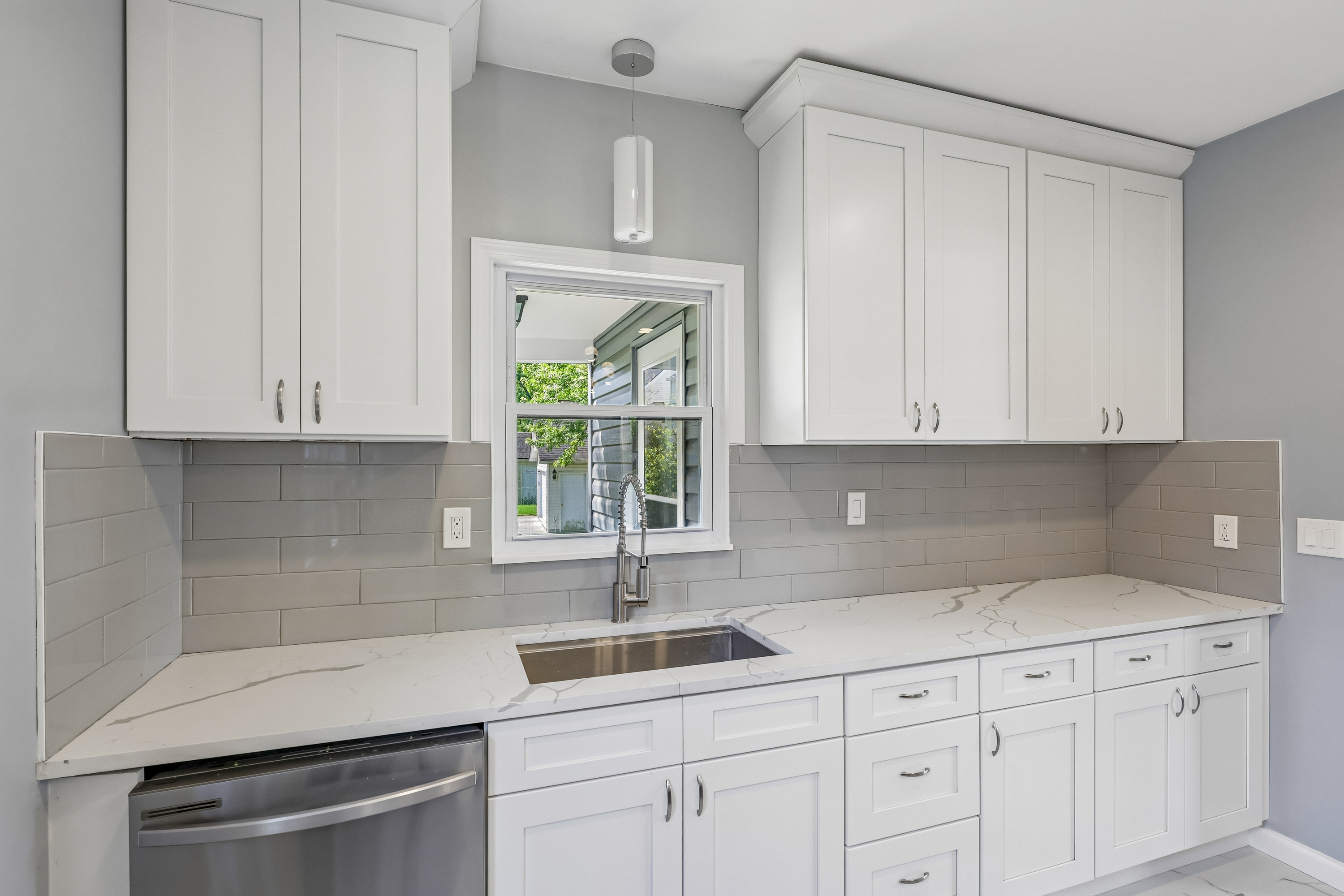 Photo 14 of 28 of 4012 Bluestone Rd, Cleveland, OH