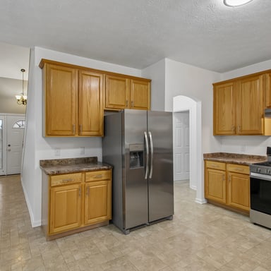 Property photo 2 of 5704 Yanni Ct