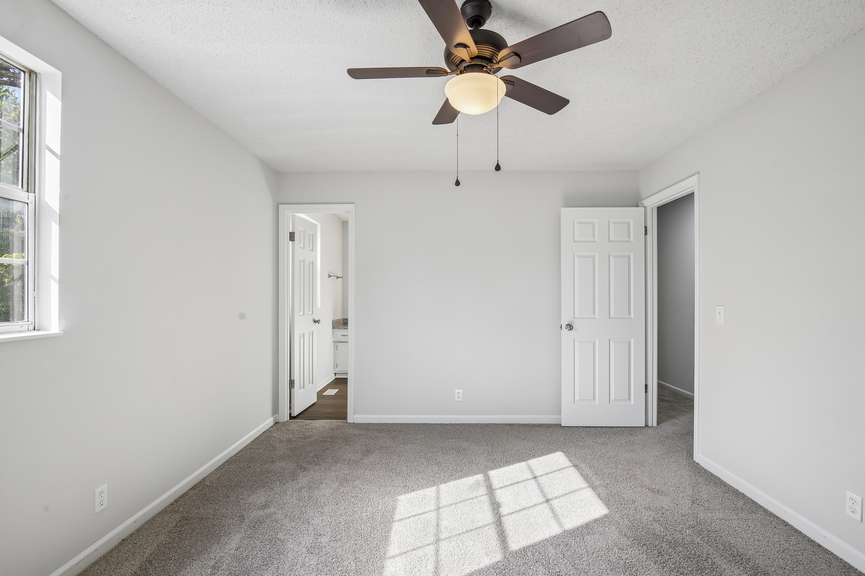 Photo 65 of 79 of 5148 Roxborough Dr, Hermitage, TN