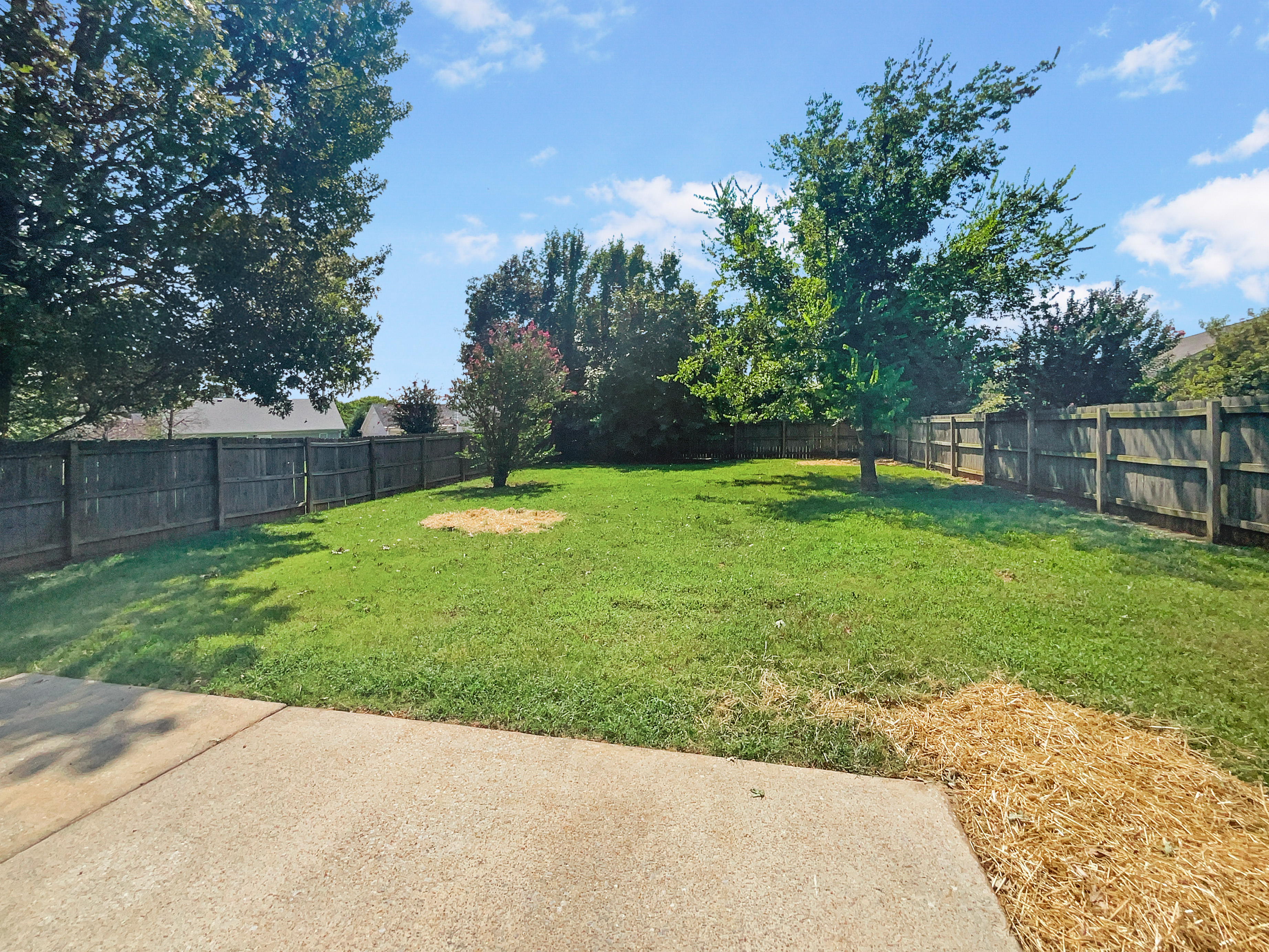 Photo 18 of 20 of 7513 W Winchester Dr, Antioch, TN