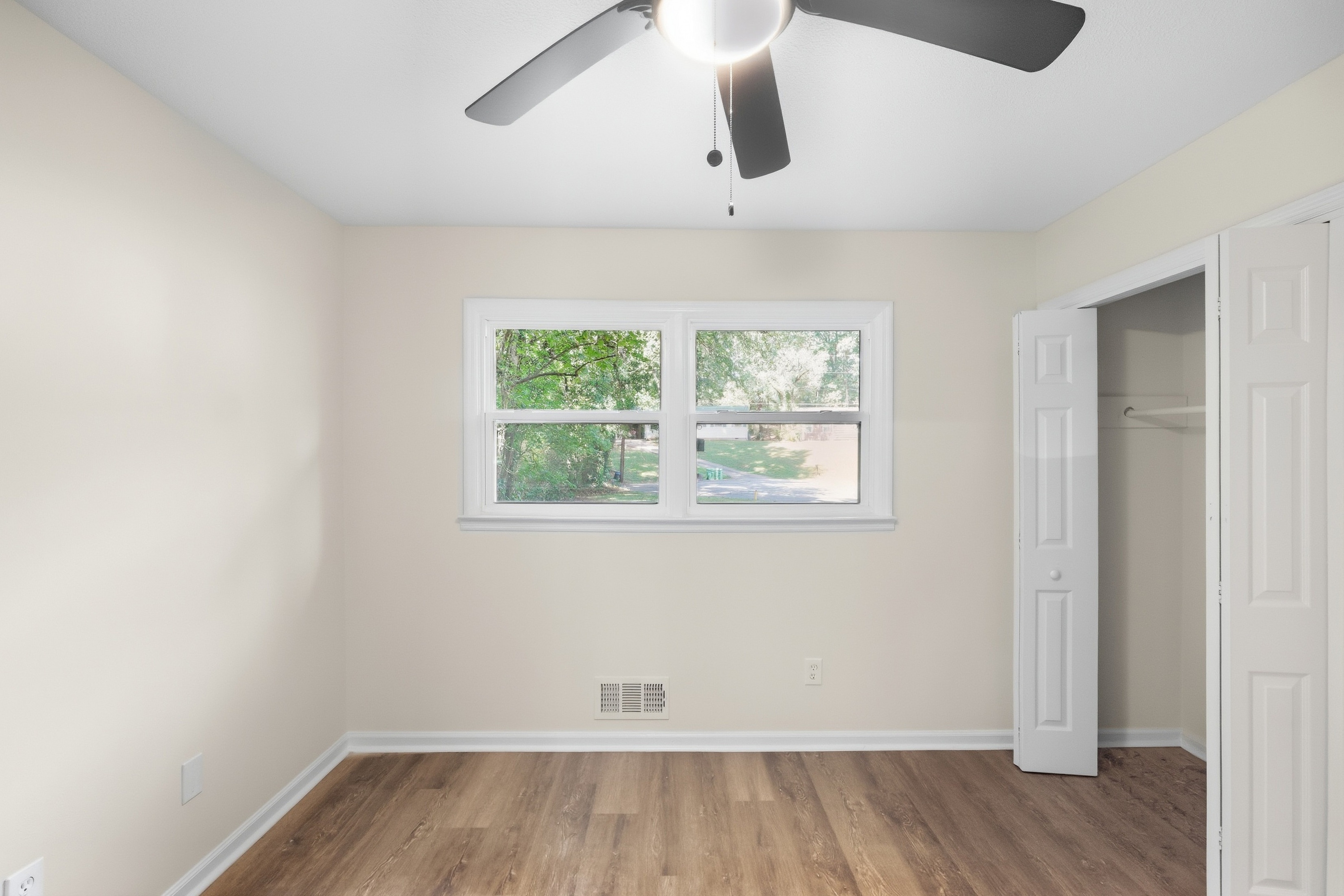 Photo 10 of 15 of 4059 Canby Ln, Decatur, GA