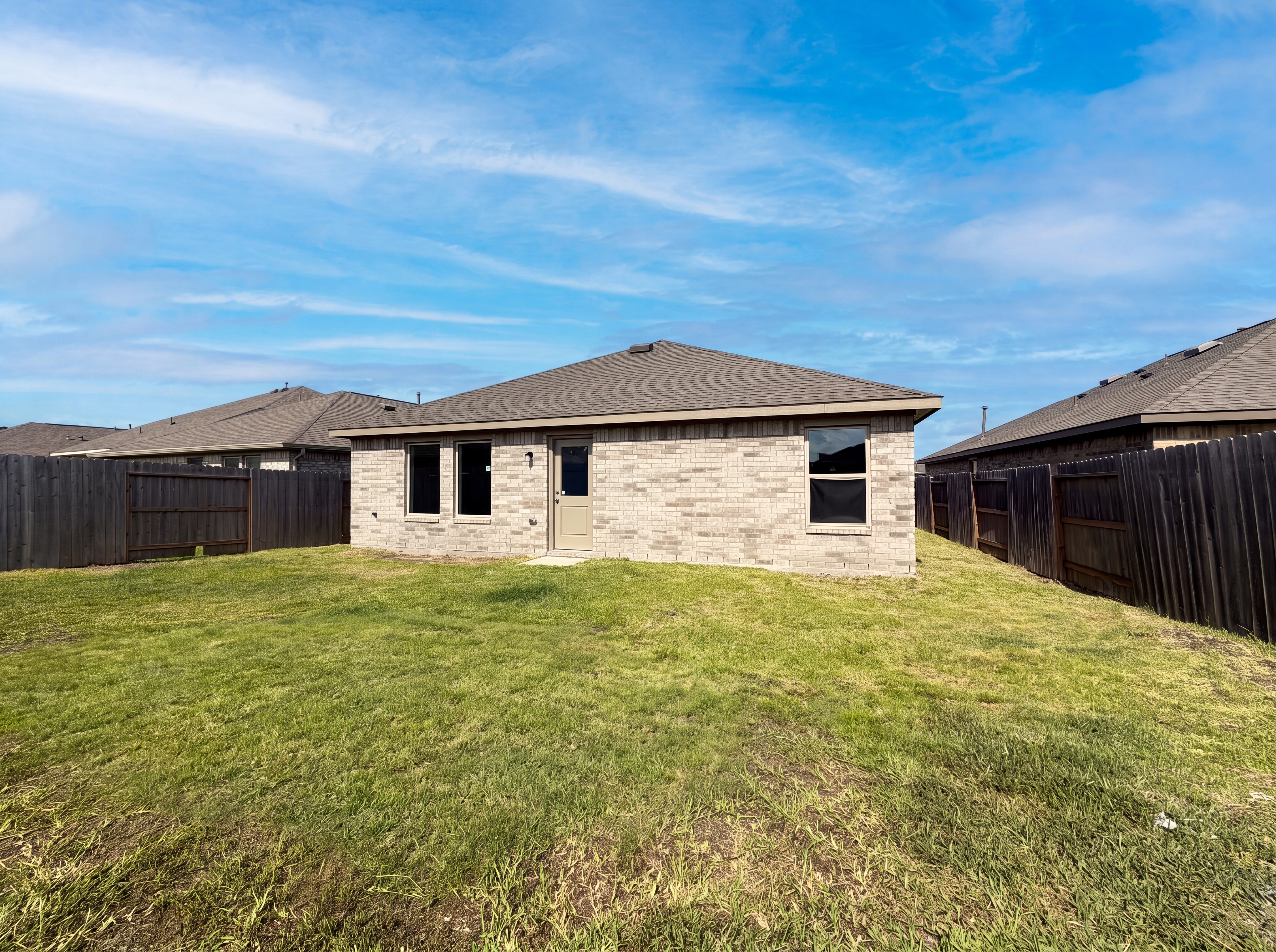 Photo 16 of 17 of 5118 Sunvalley Bend Dr, Katy, TX