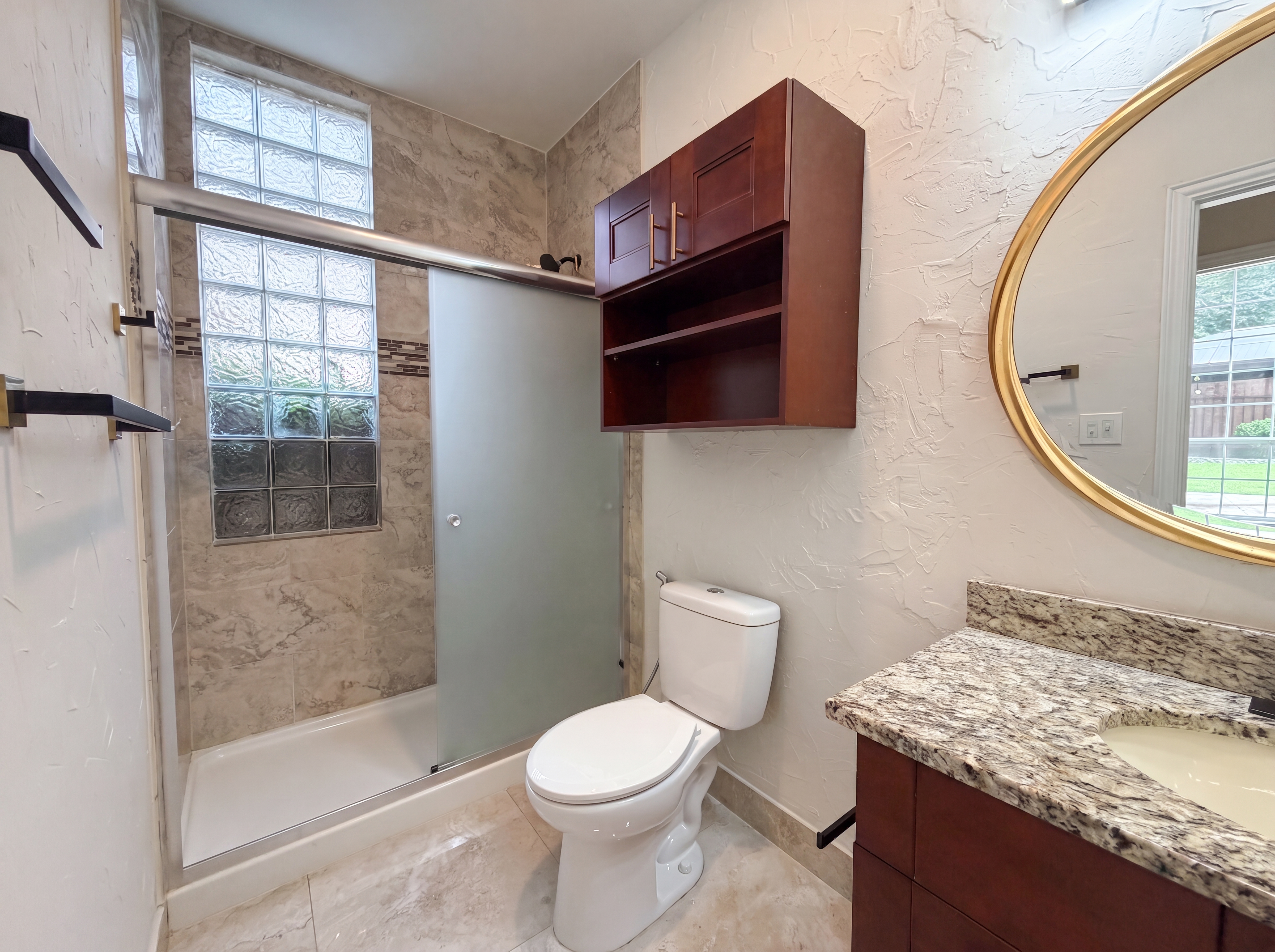 Photo 16 of 33 of 1429 Greenbriar Dr, Allen, TX