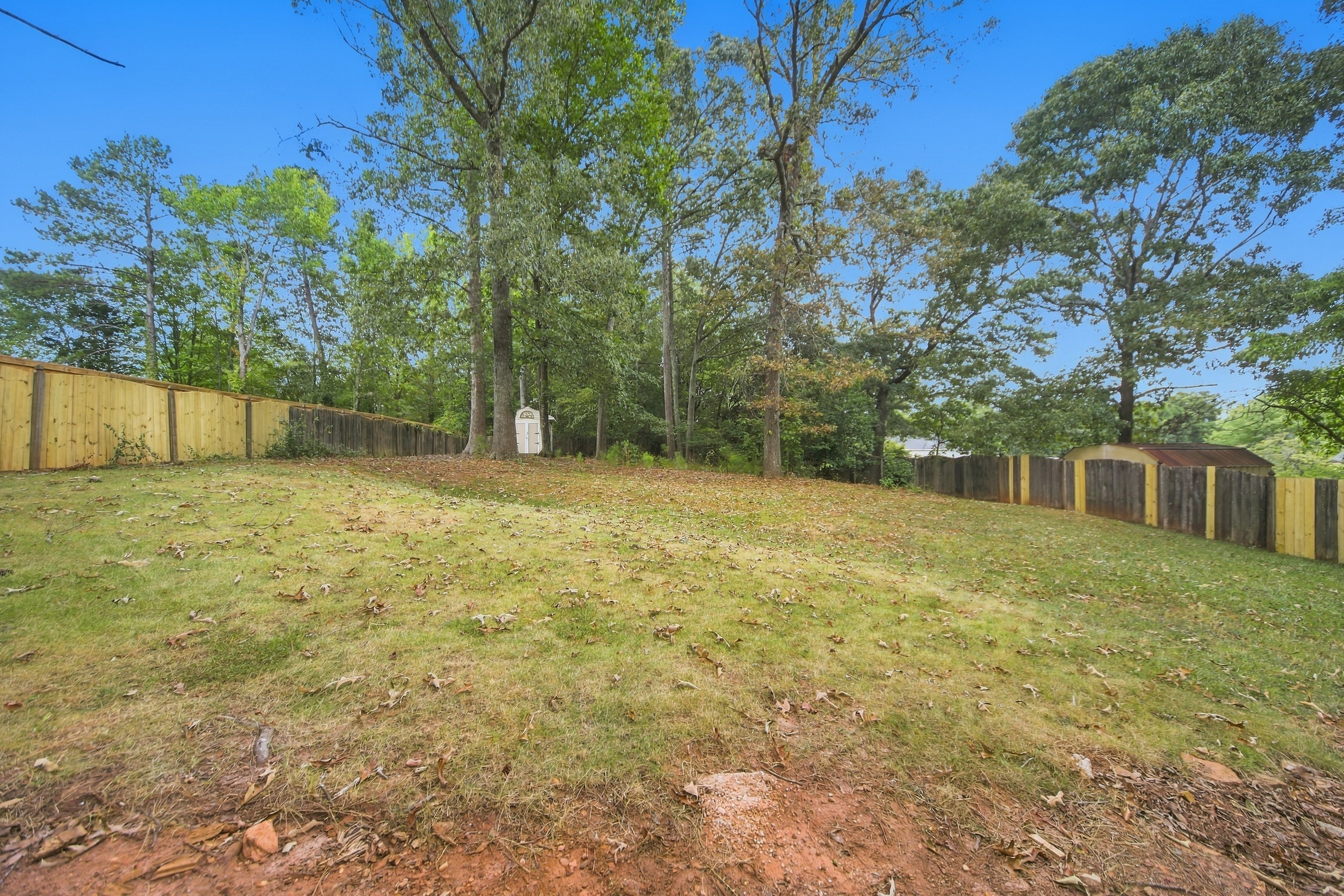 Photo 27 of 32 of 2690 Shadow Pine Dr, Roswell, GA