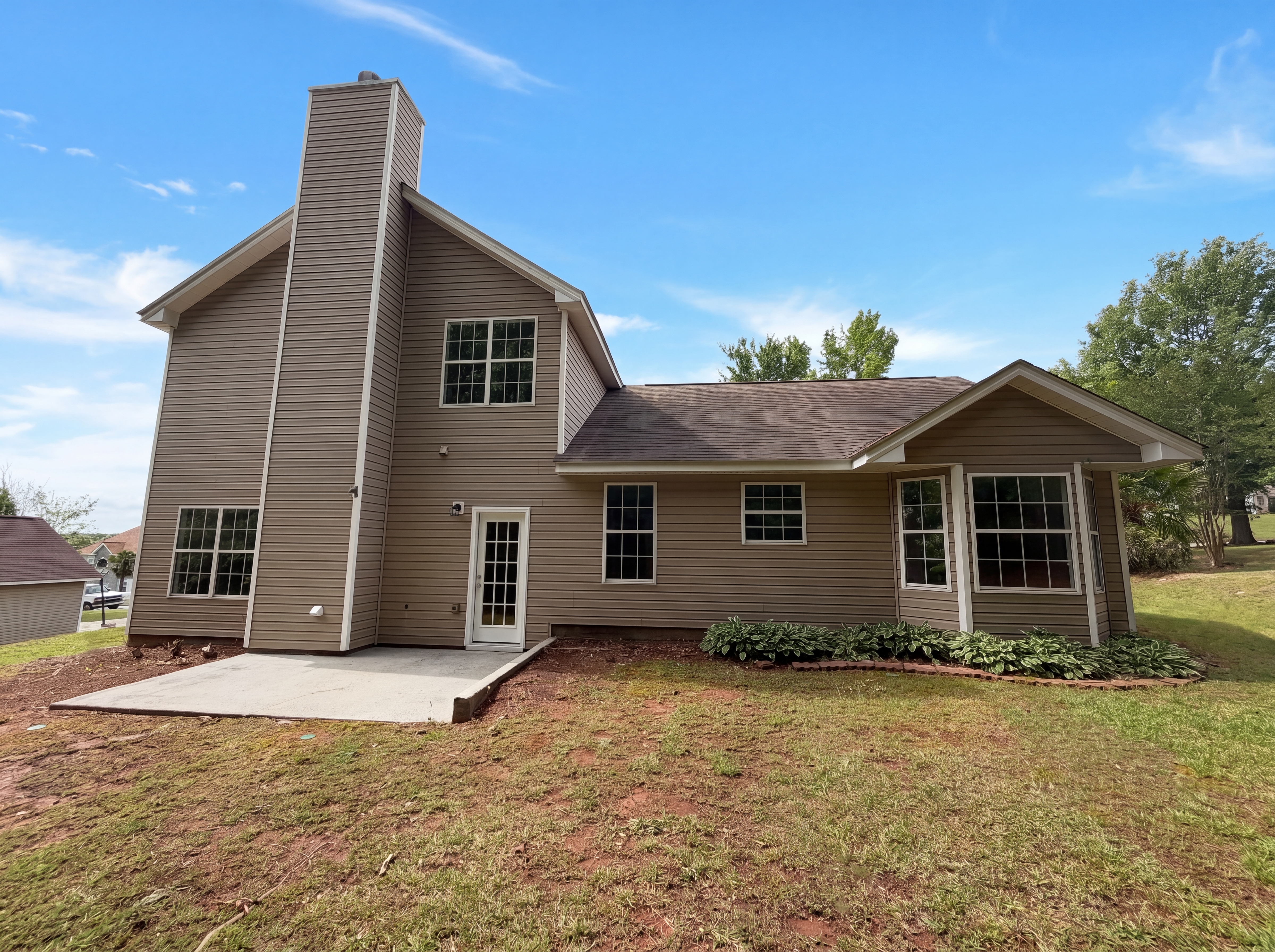 Photo 5 of 22 of 525 Michael Cir, Monroe, GA
